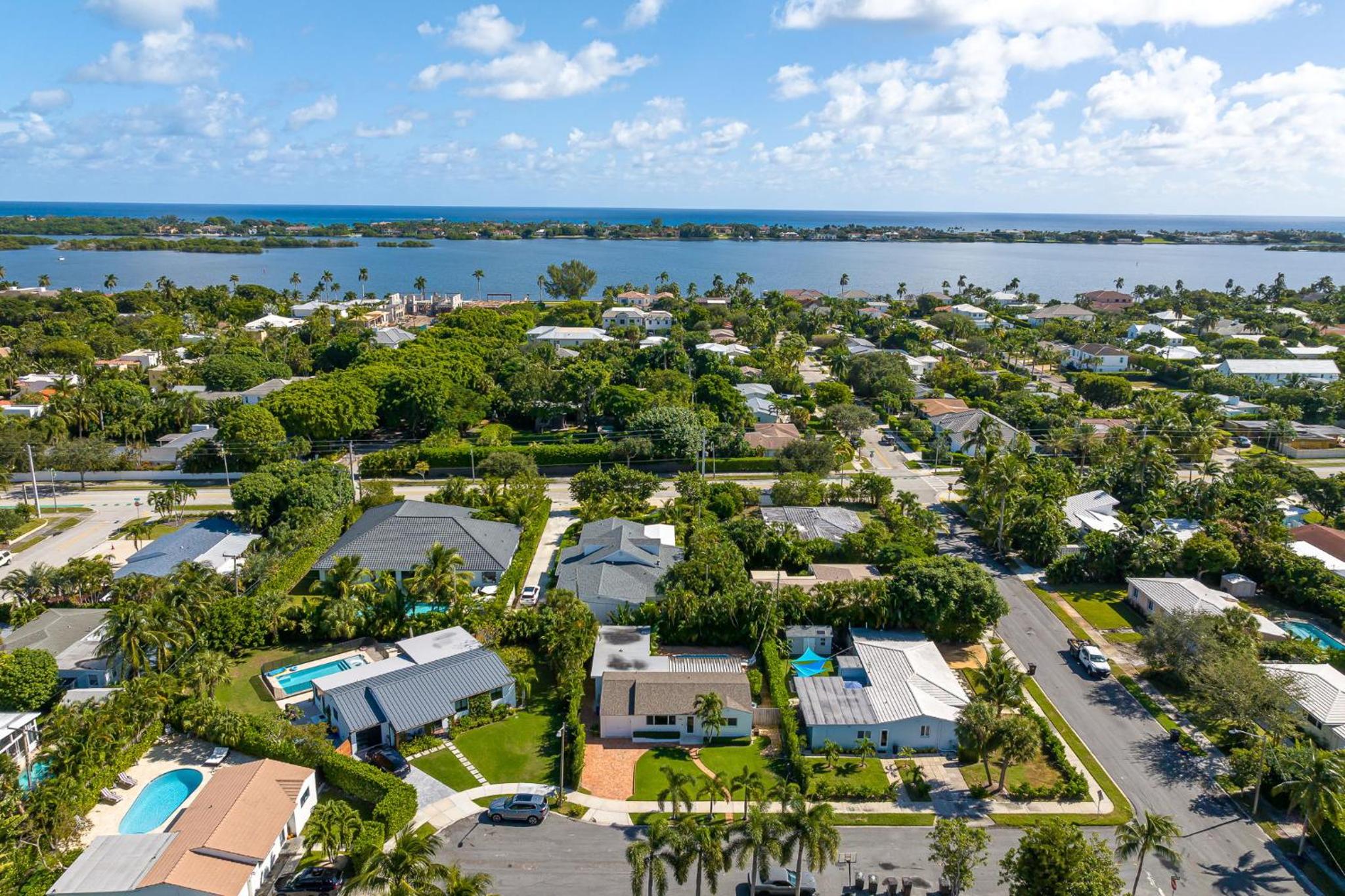 Chic Pied-à-Terre Private Pool in WPB