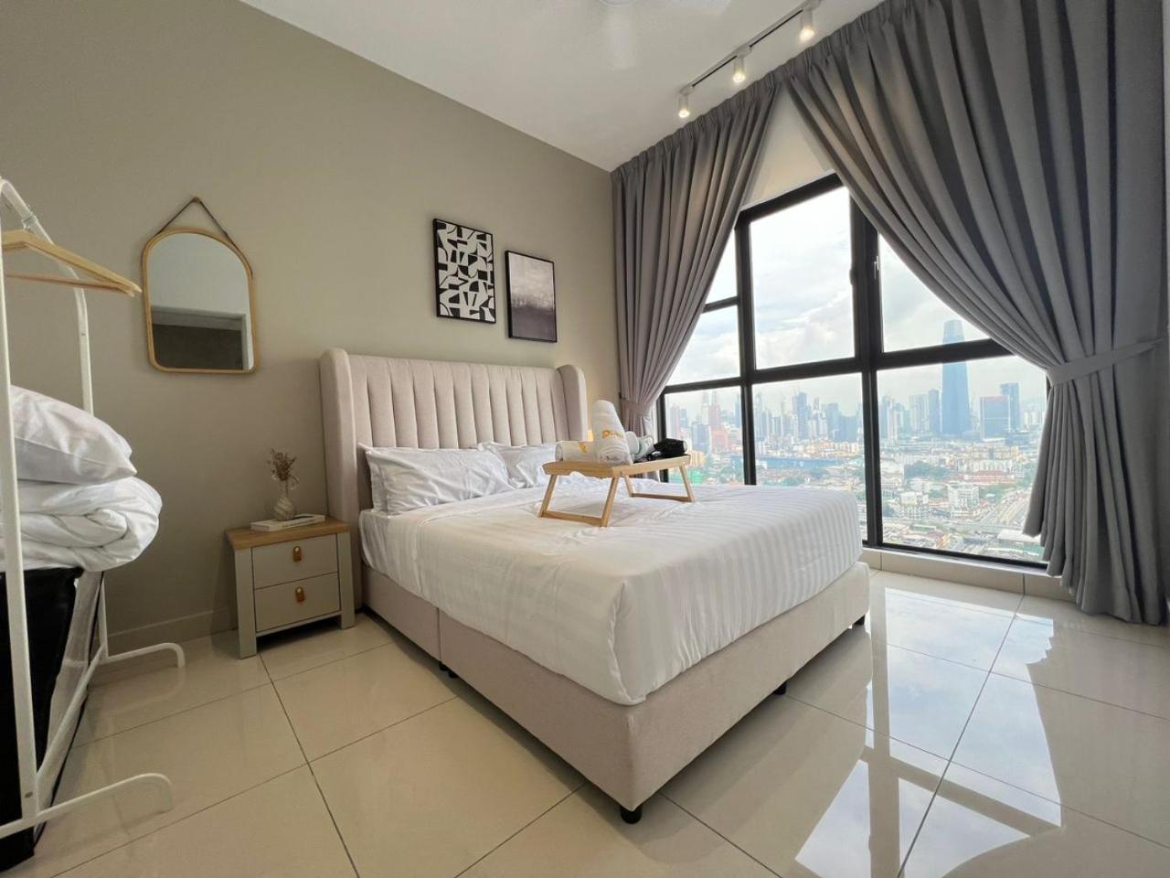 KL City View 2R1B Free Wifi 6pax