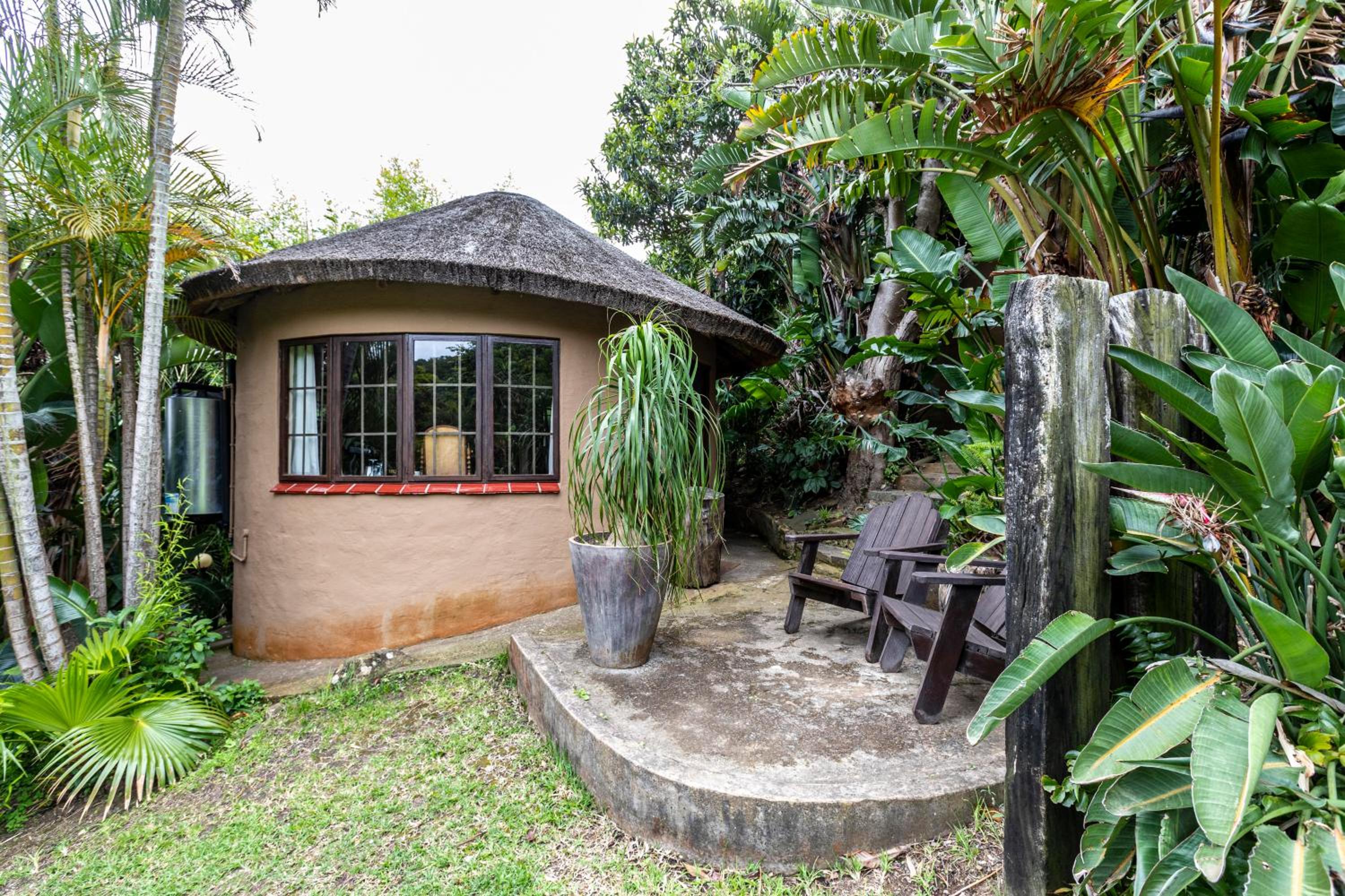 Fish Eagle Manor