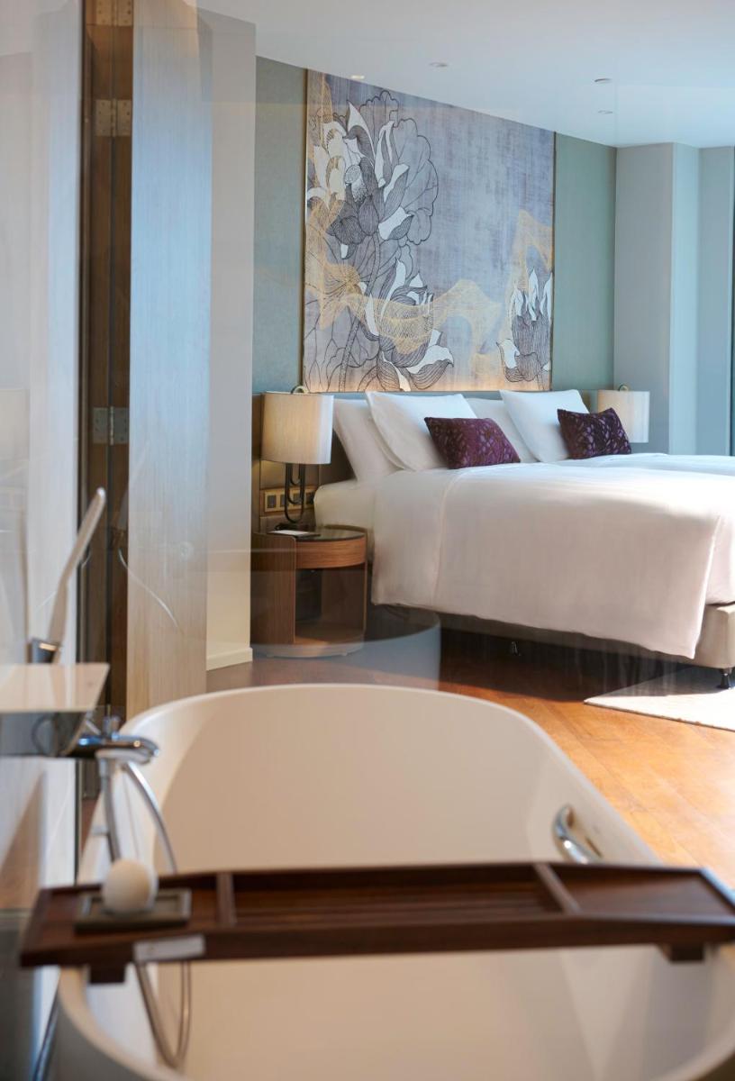 Chatrium Grand Bangkok 198