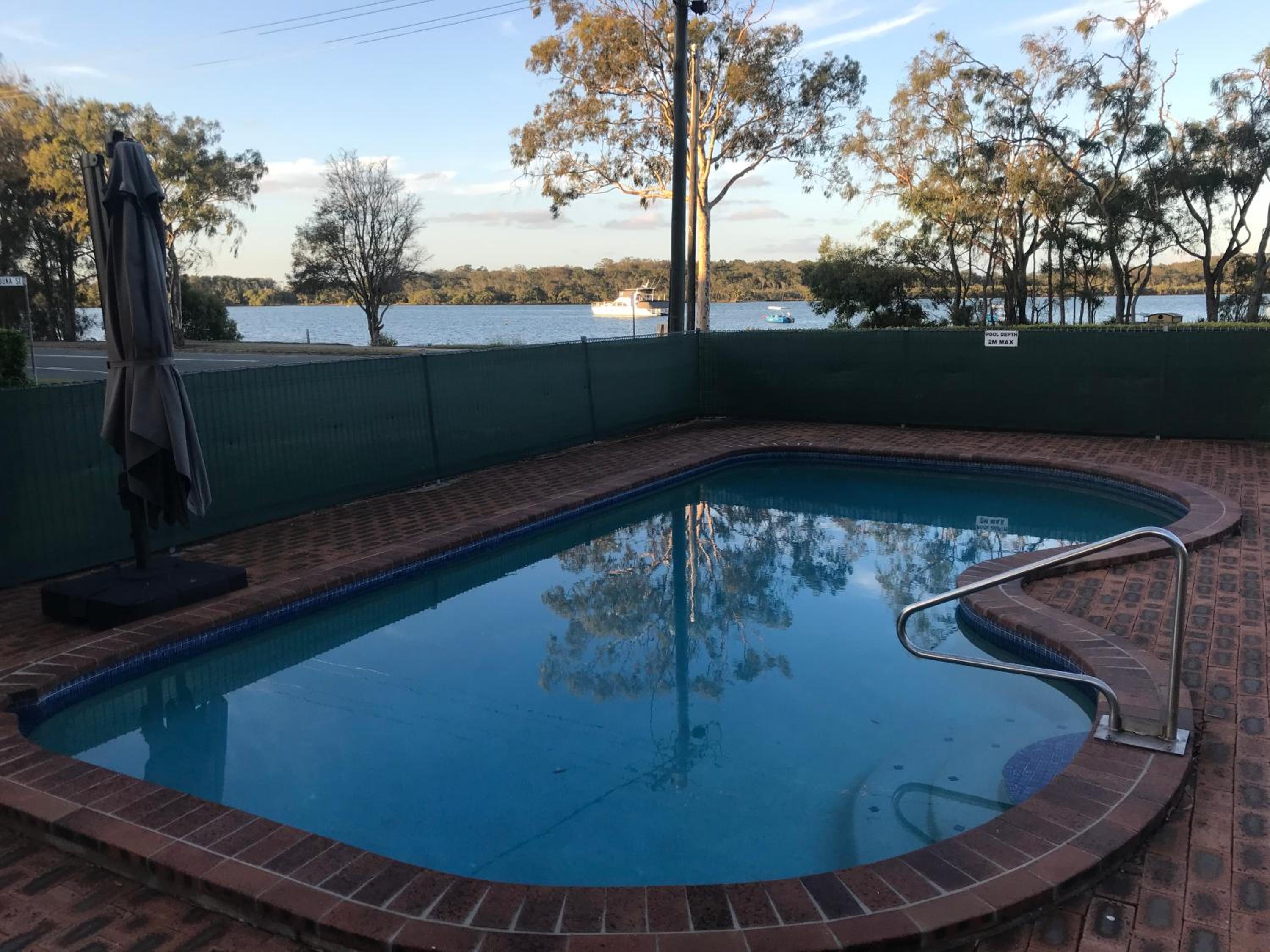 River View Getaway - Great Location