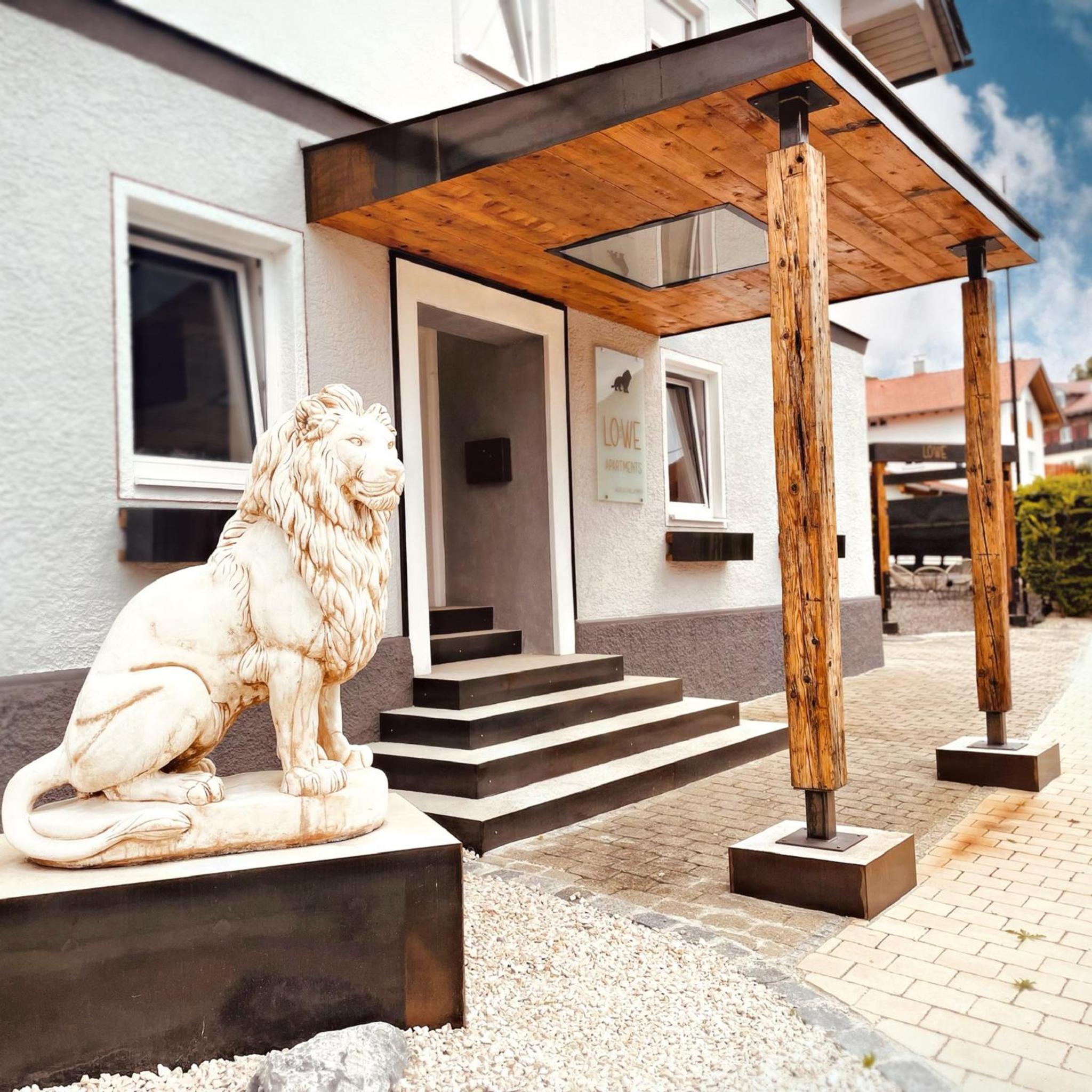 Löwe Apartments