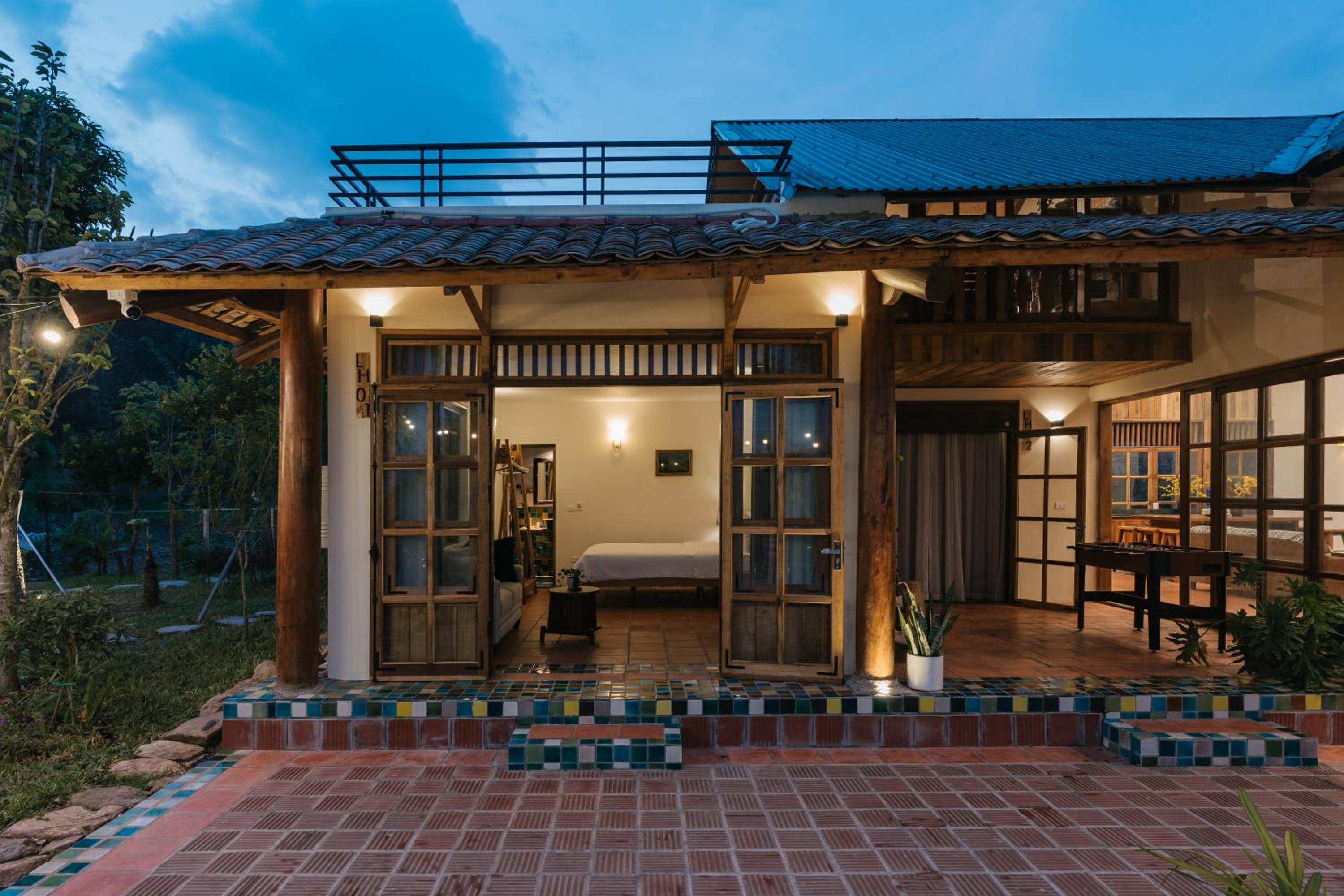 Lee house