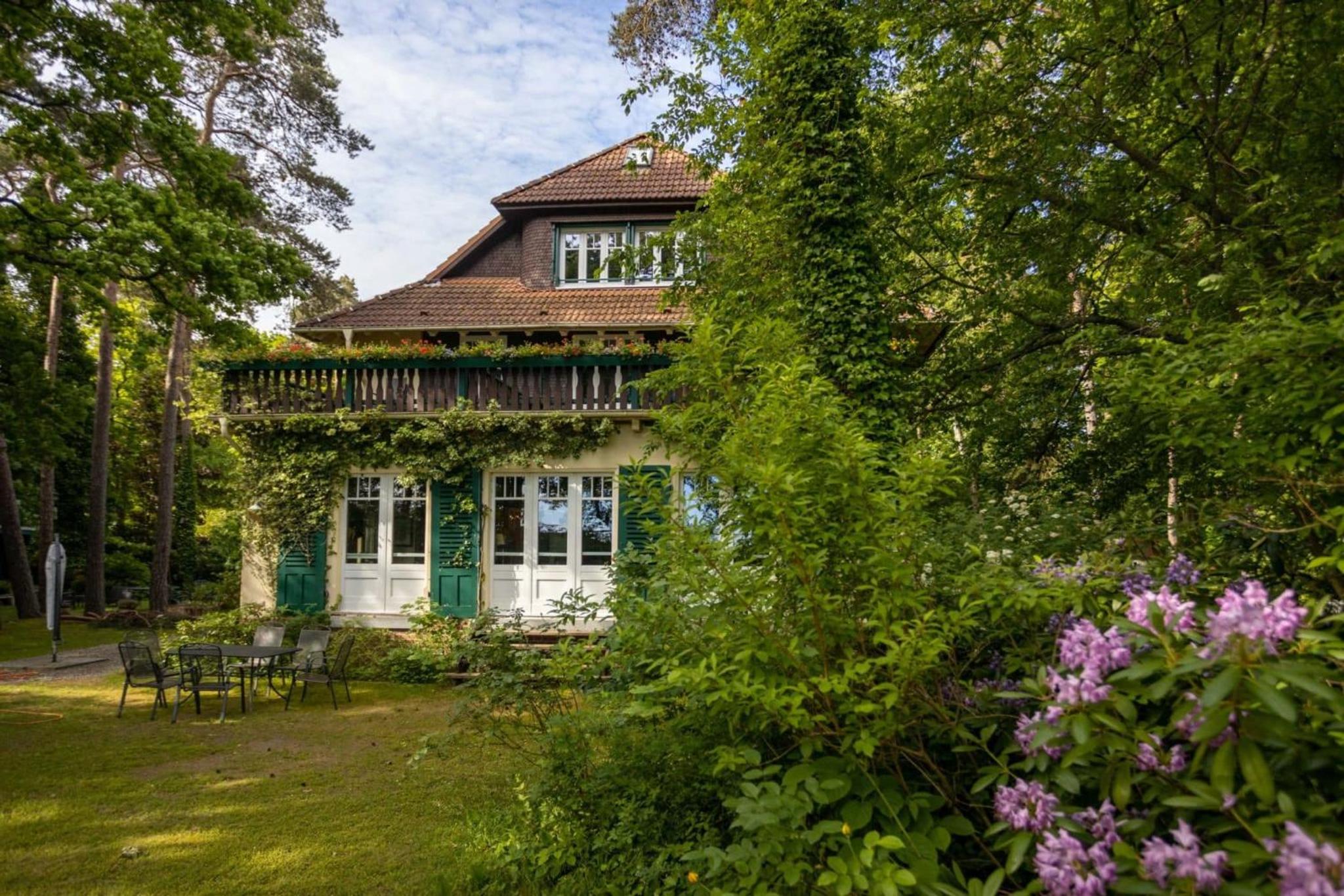Strandvilla Hubertus Boltenhagen - Ferienwohnungen Apartment mit Parkplatz WLAN Küche Garten Grillplatz Waldbaden