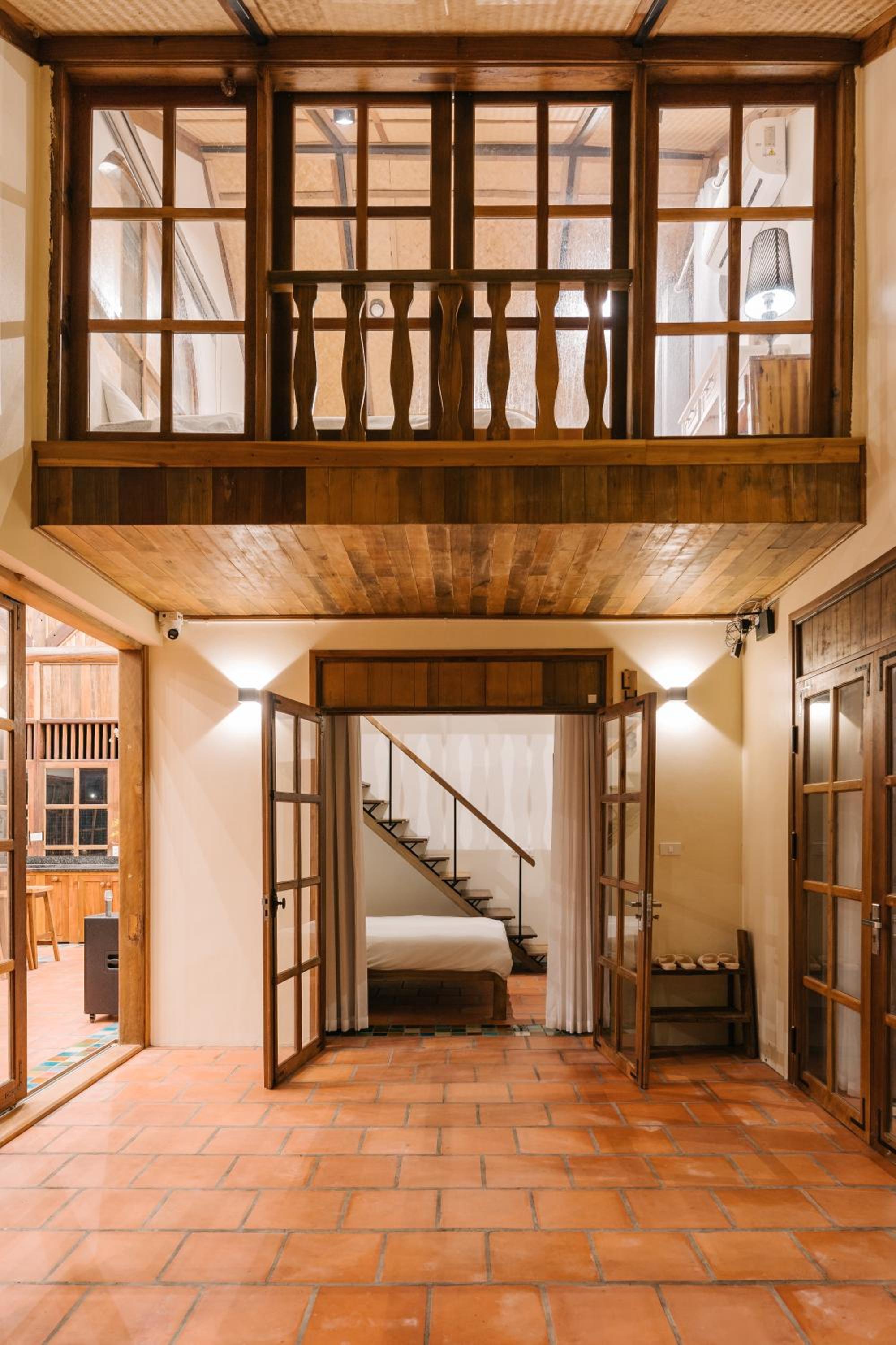 Lee house