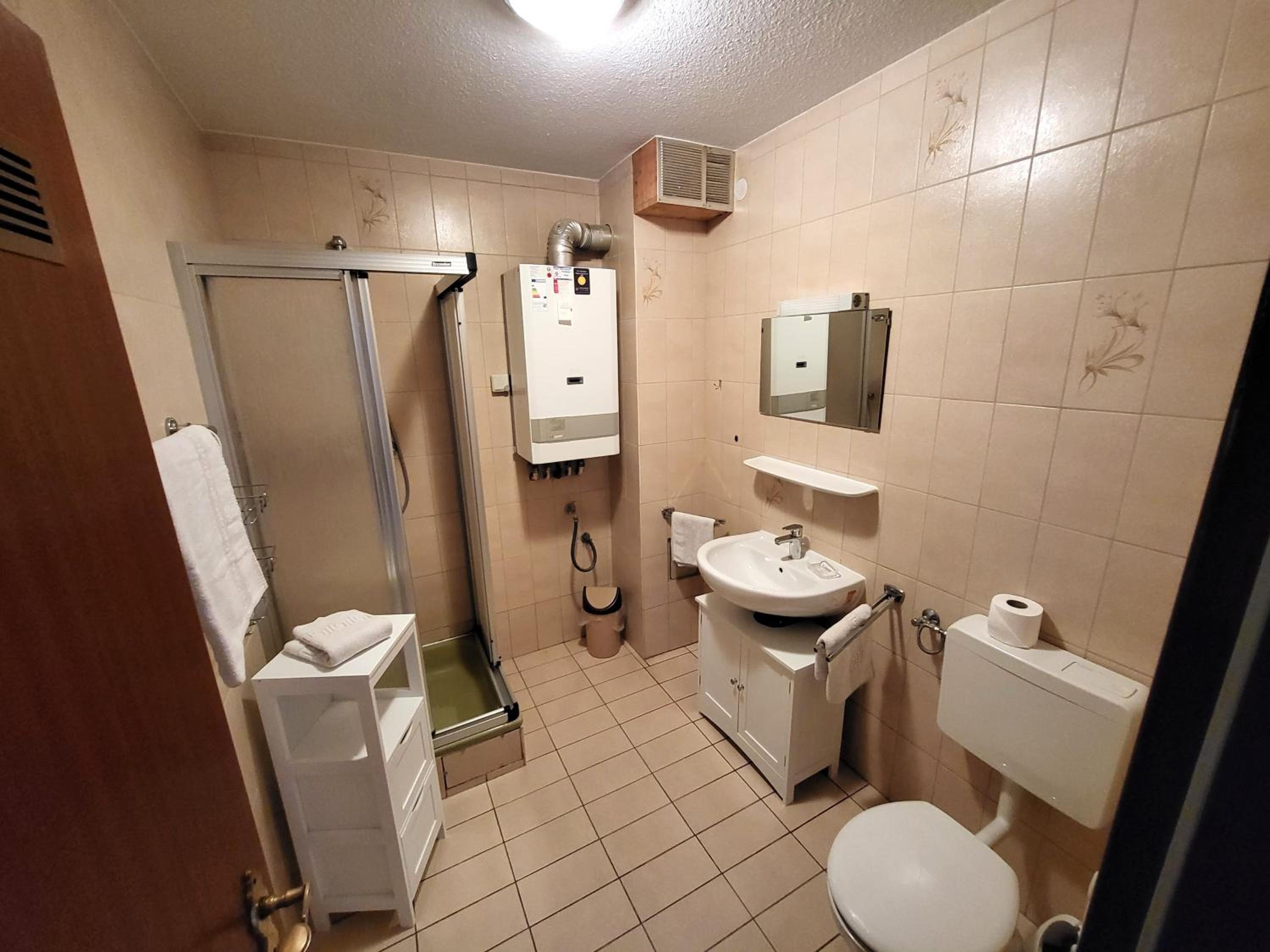 Langeoog en Norddeich — bathroom