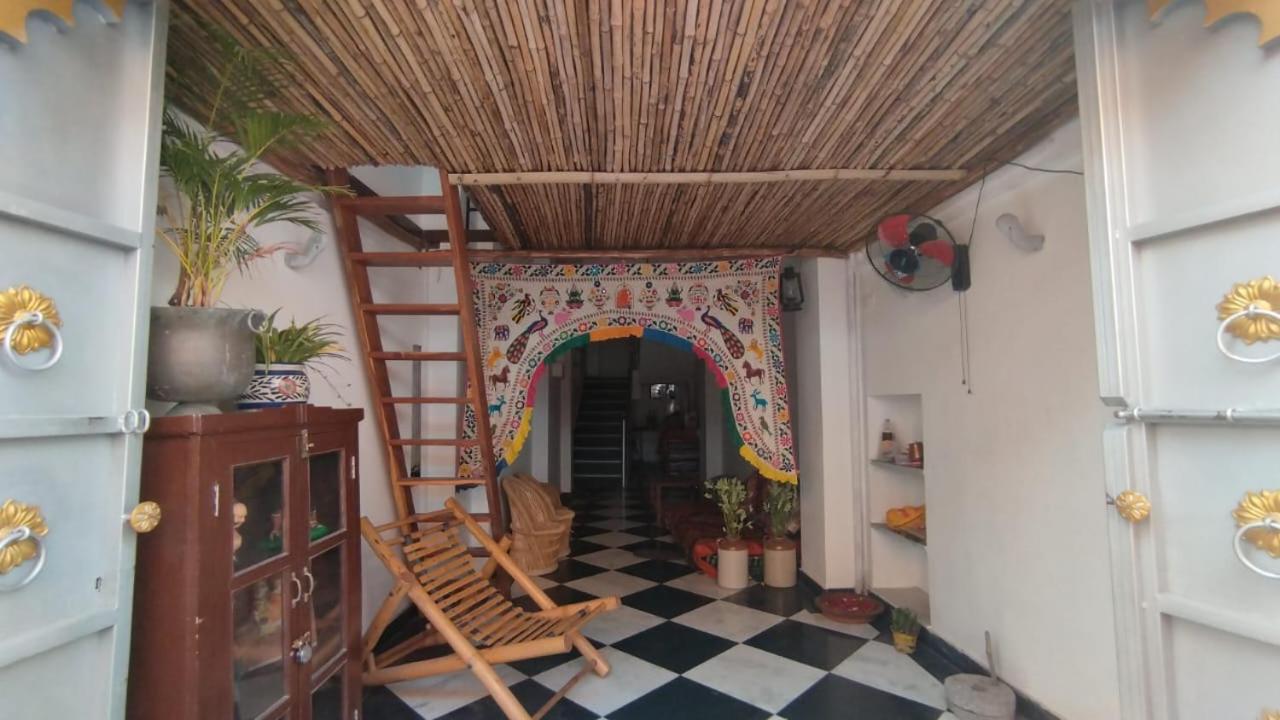 Lakshmi Darshan Gokhada , Home Stay, Dormitory and complete family Sojourn view 3