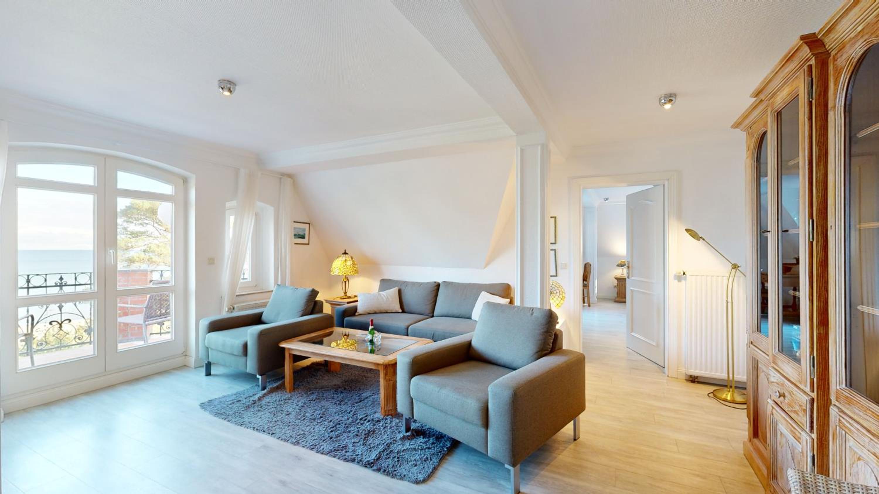 FeWo direkt am Strand mit Meerblick und Balkon,Villa Glückspilz, Binz