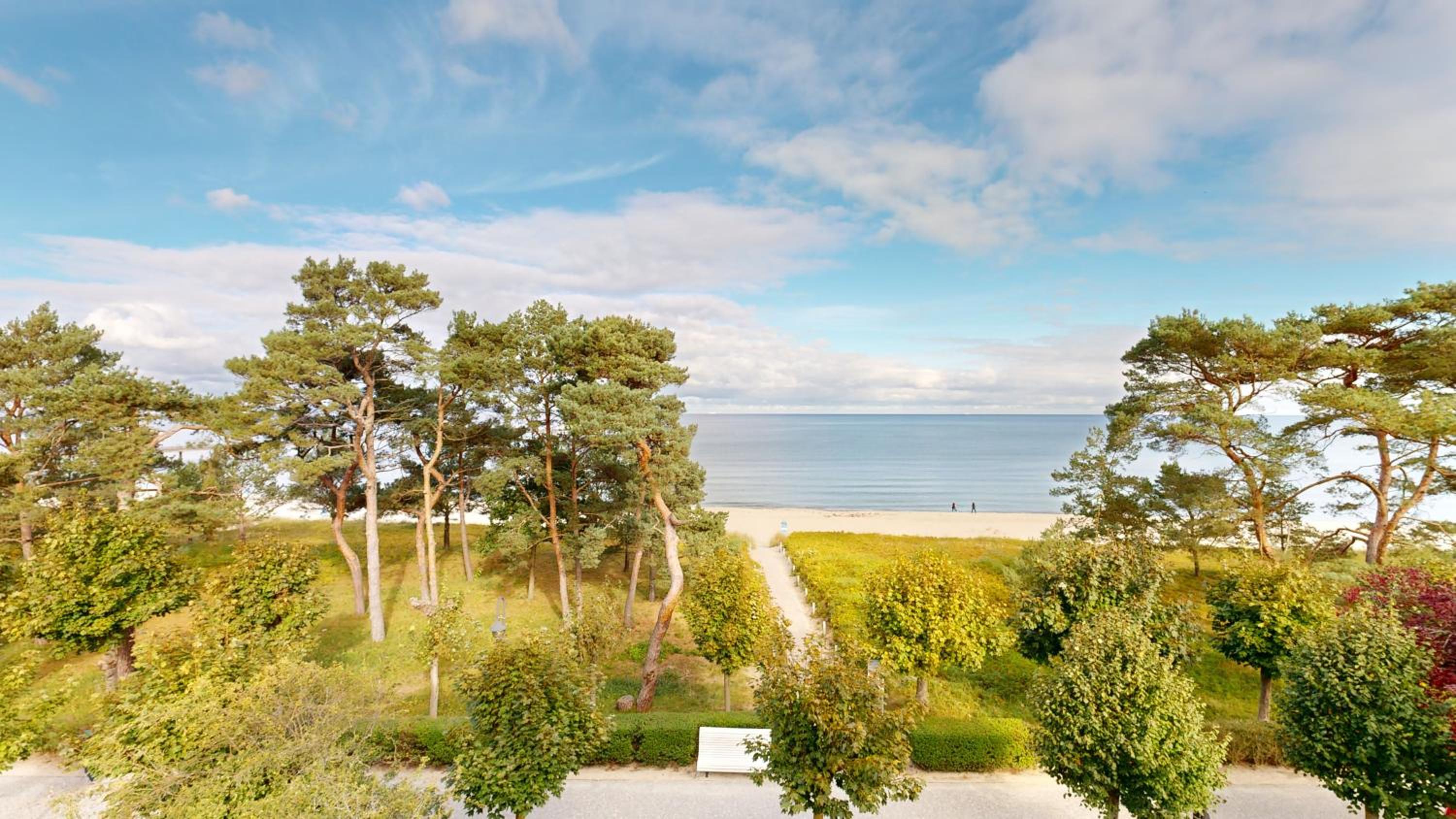FeWo direkt am Strand mit Meerblick und Balkon,Villa Glückspilz, Binz