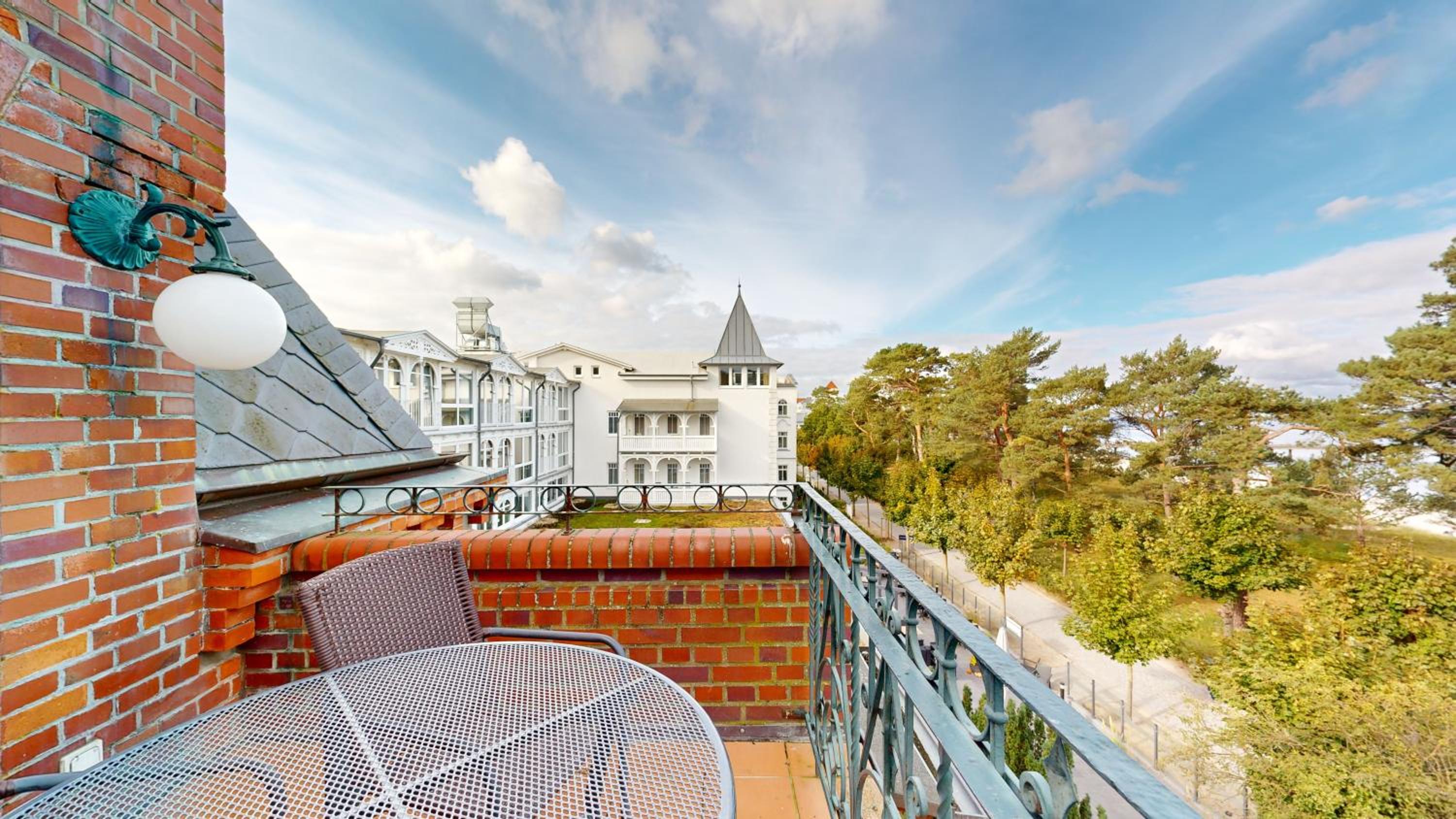 FeWo direkt am Strand mit Meerblick und Balkon,Villa Glückspilz, Binz