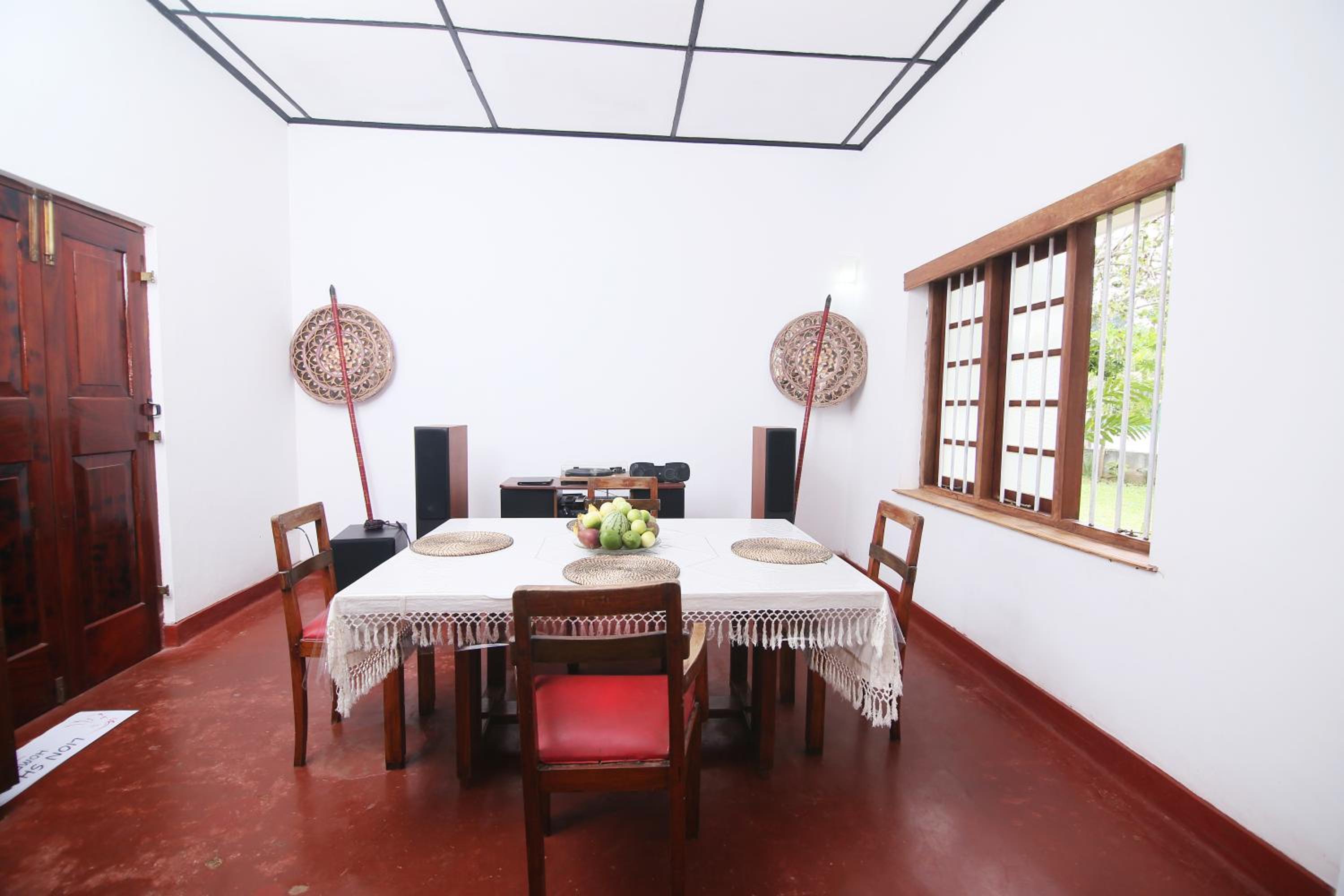 Lion Shade Tourist Bungalow - Sri Lanka Tourism Development Authority Licenced view 5