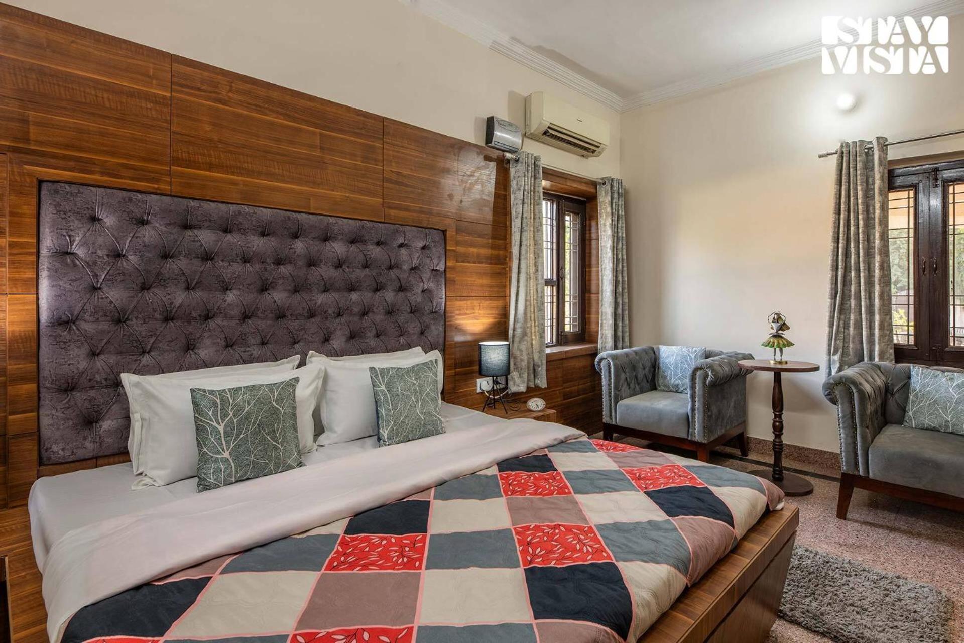 StayVista's The Cosy Countryside - Villa with Swimming Pool, Lawn & Indoor-Outdoor Games