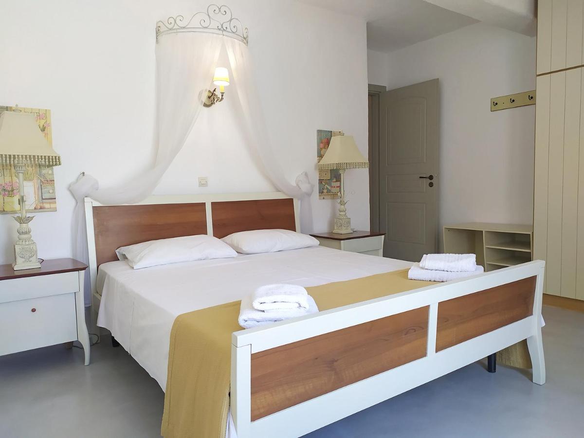 Elysium Paros Houses