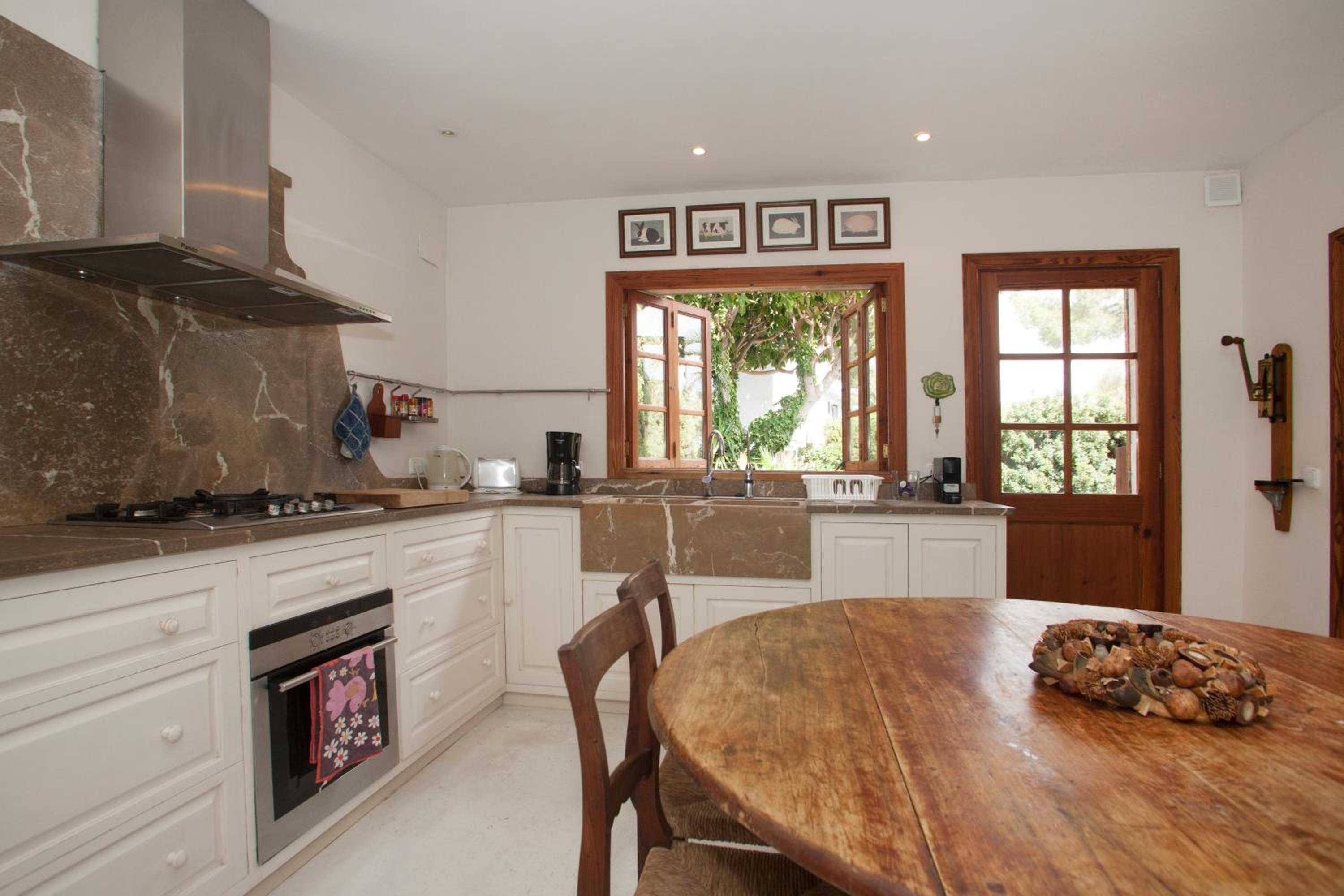 Tranquil Mallorquin Villa with Private Pool Beach Access view 3
