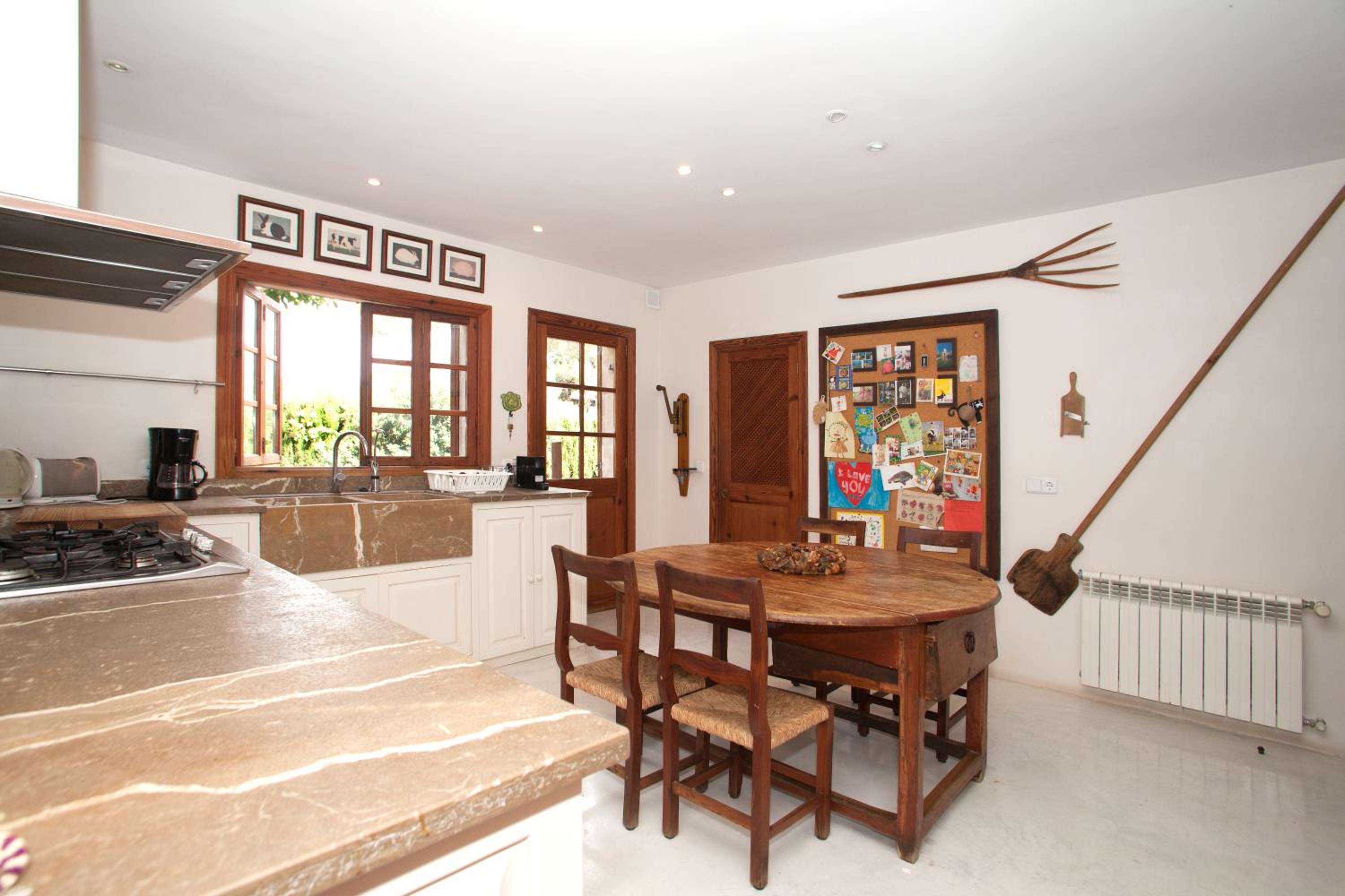 Tranquil Mallorquin Villa with Private Pool Beach Access view 4