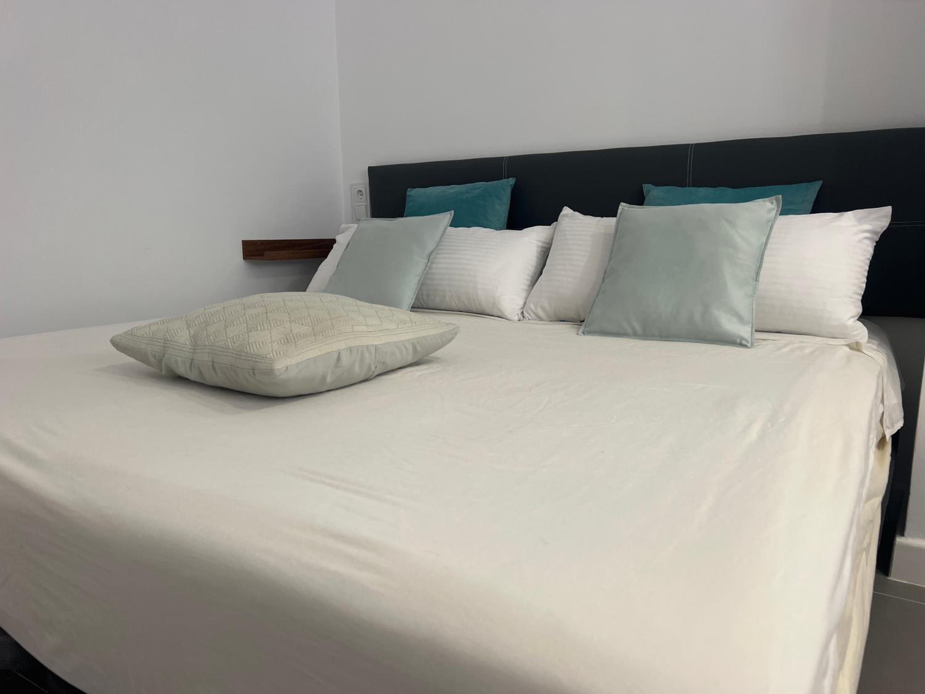 Cozy Apartment Malaga Center near Teatro Cervantes