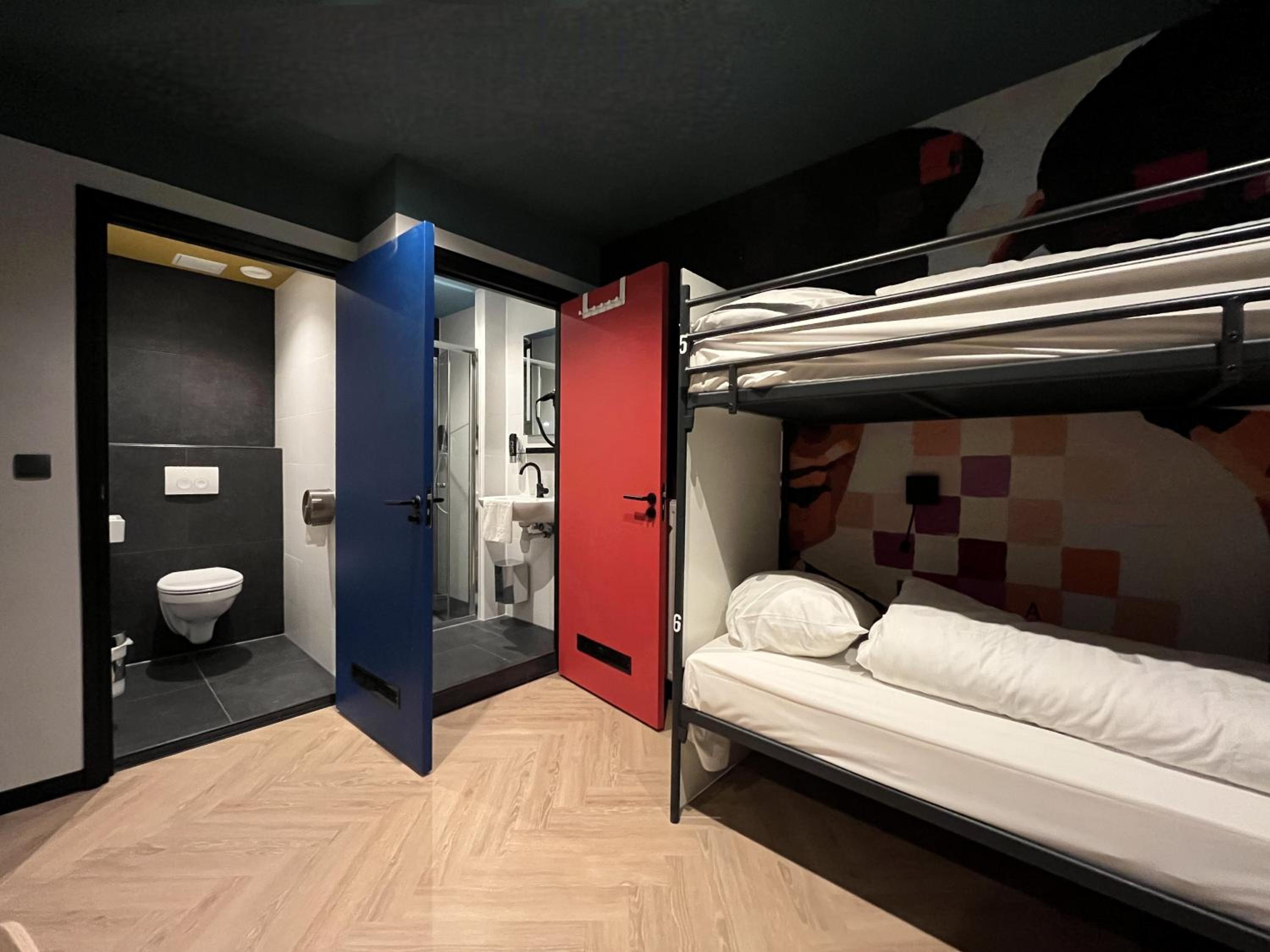 Heart of Amsterdam Hostel