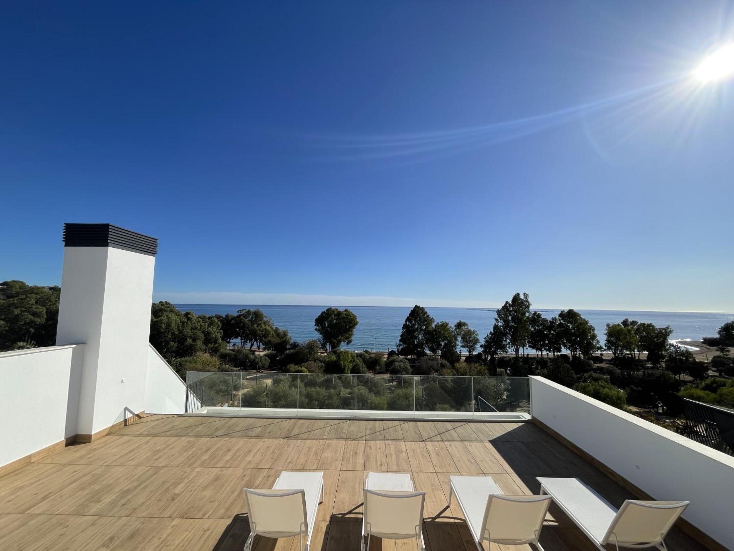 Luxury Sea View Penthouse by United Renters