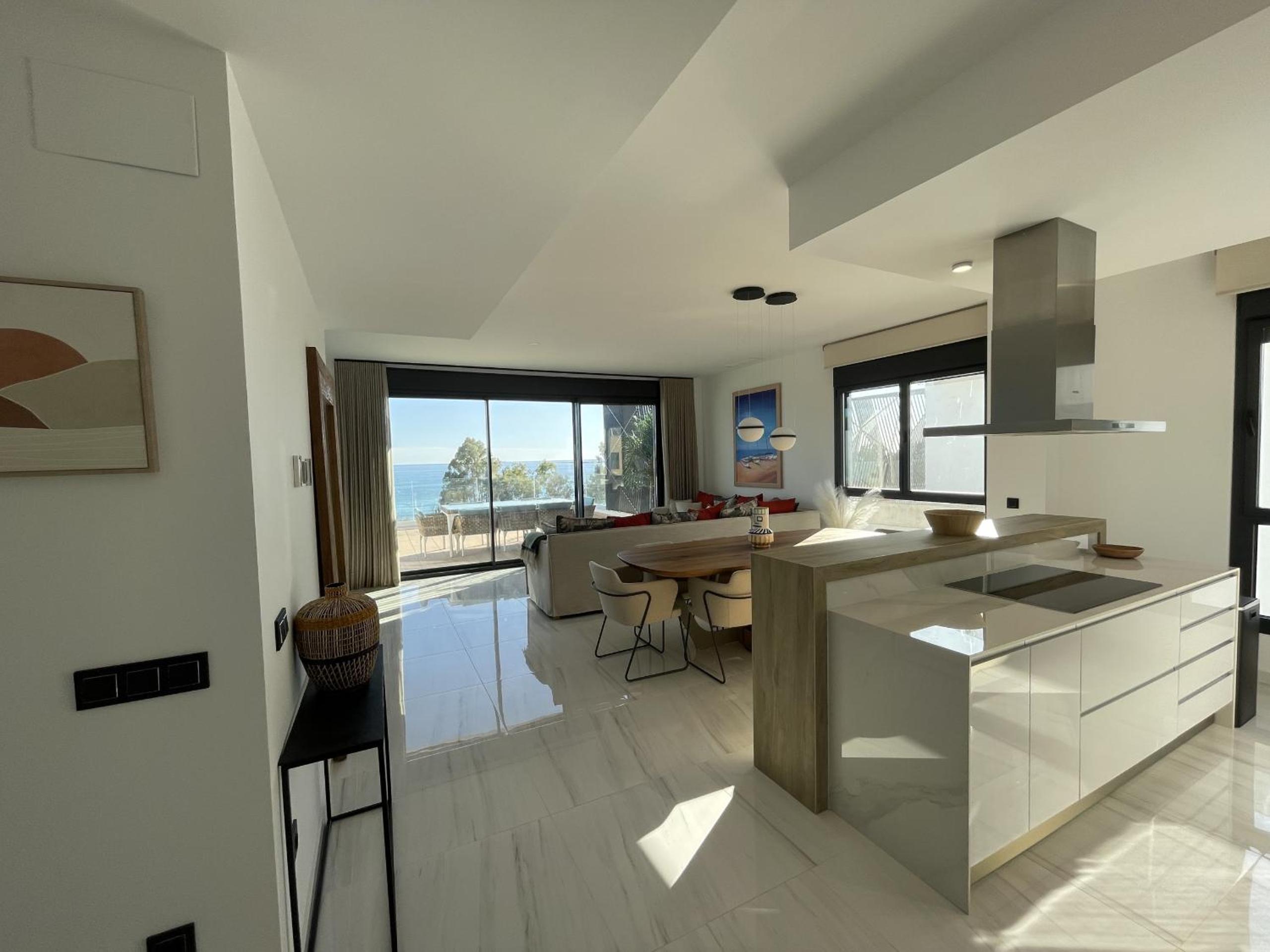 Luxury Sea View Penthouse by United Renters