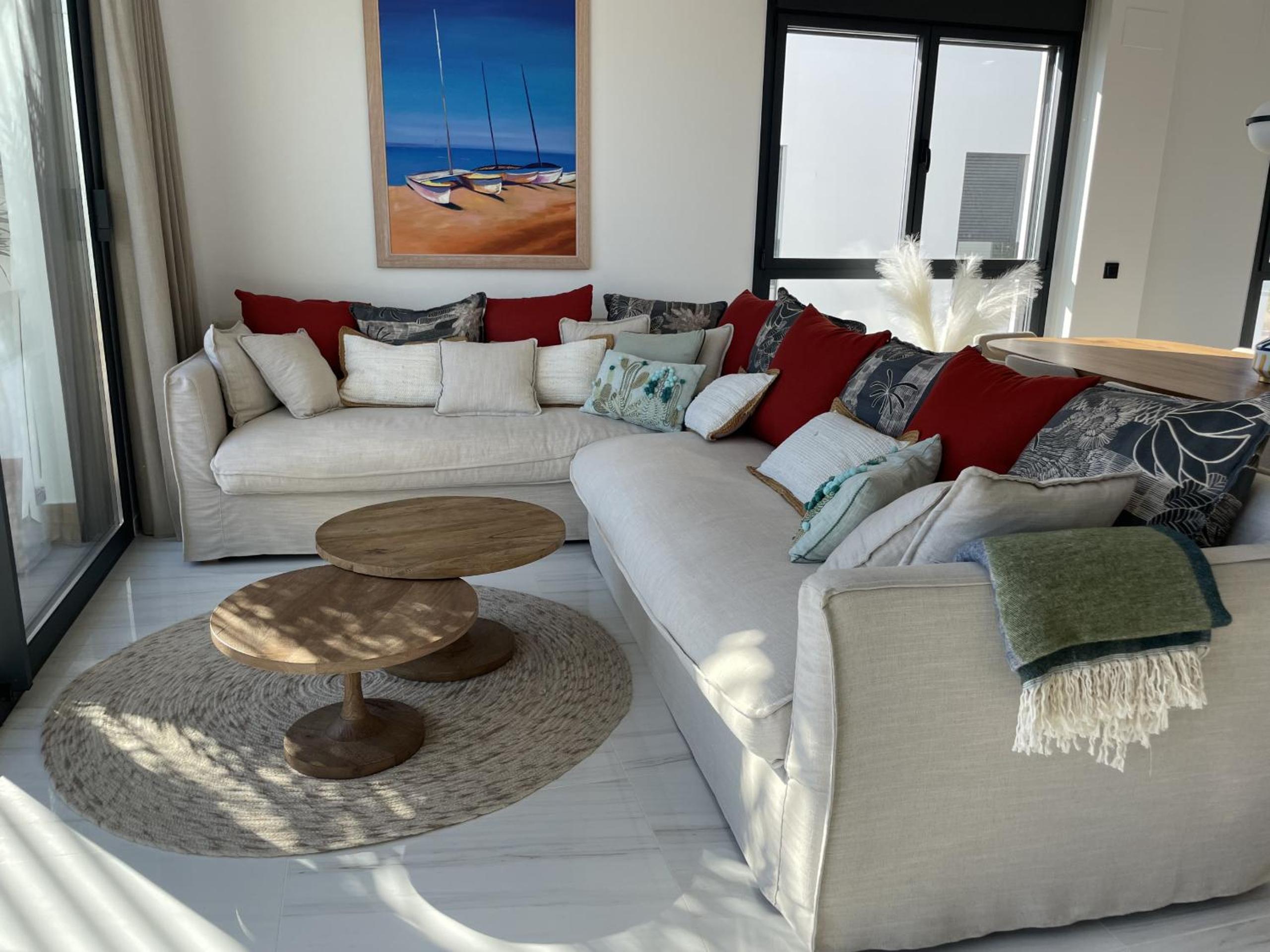 Luxury Sea View Penthouse by United Renters