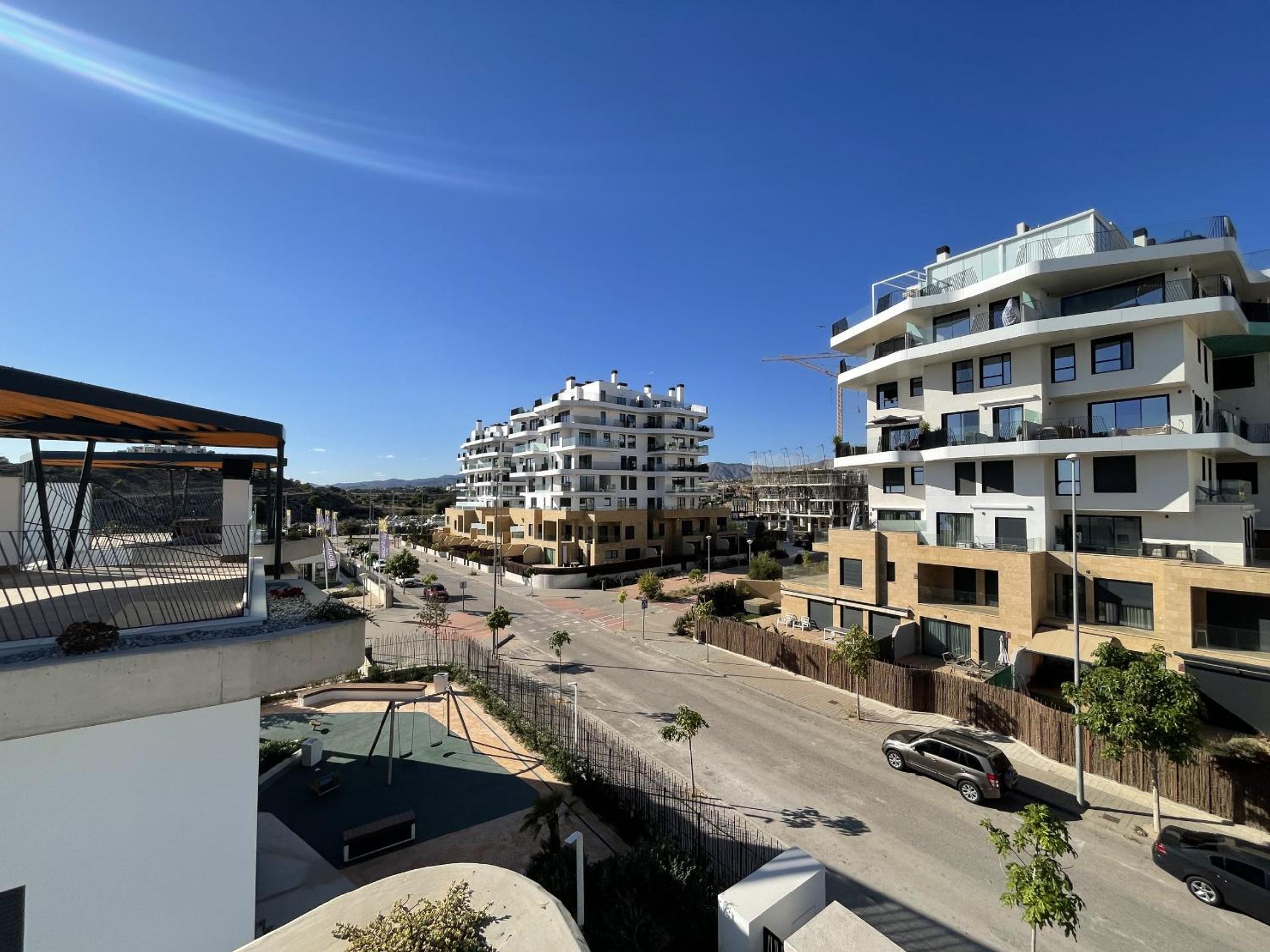 Luxury Sea View Penthouse by United Renters