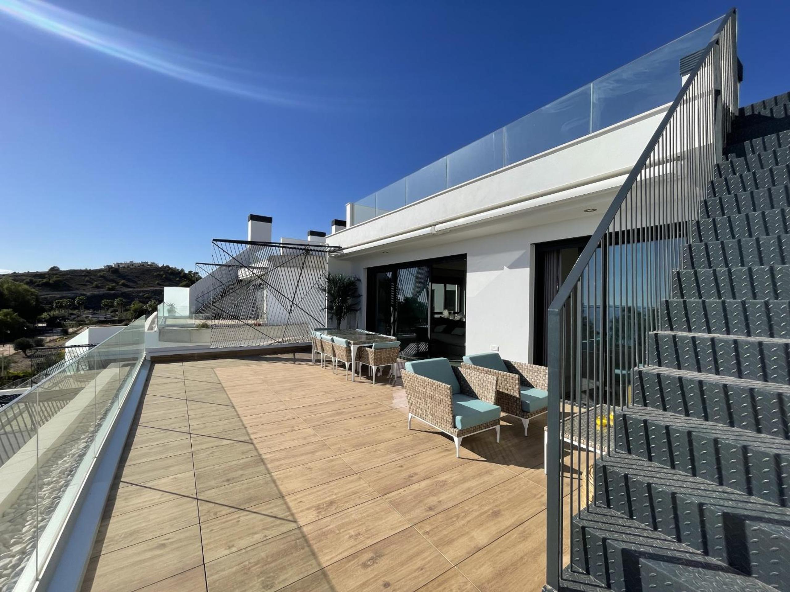 Luxury Sea View Penthouse by United Renters