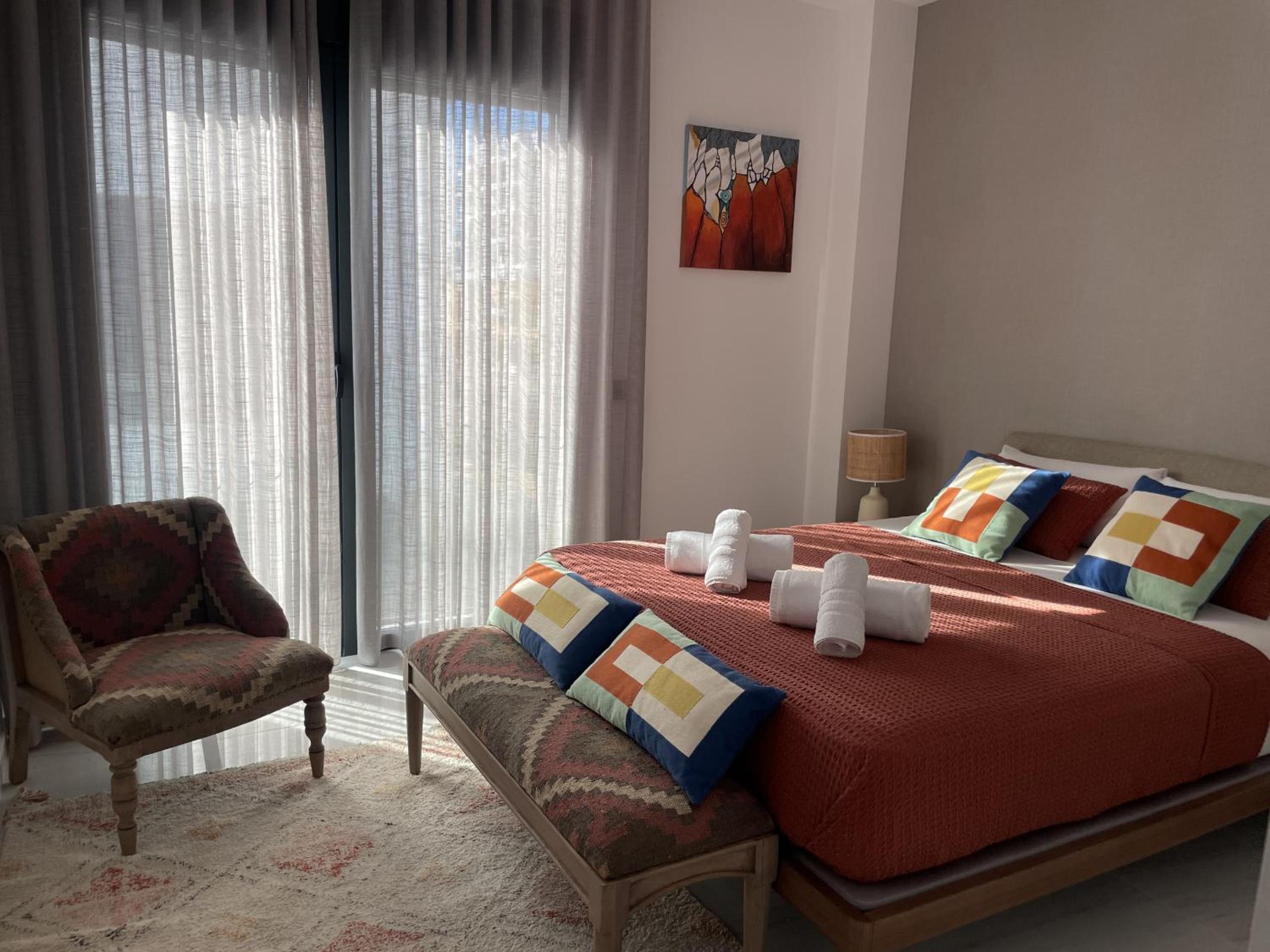 Luxury Sea View Penthouse by United Renters