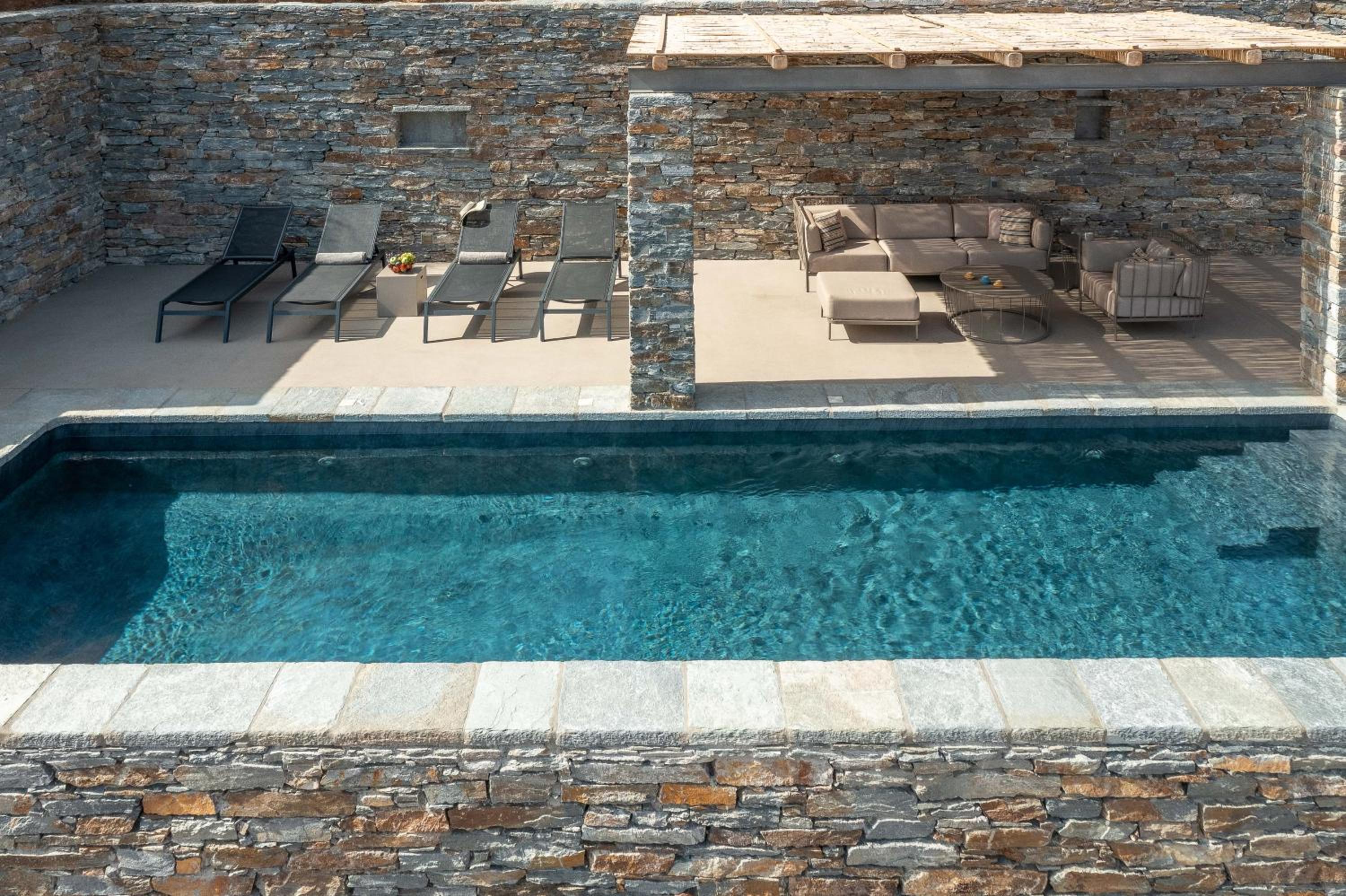 AJ VILLA KEA view 2