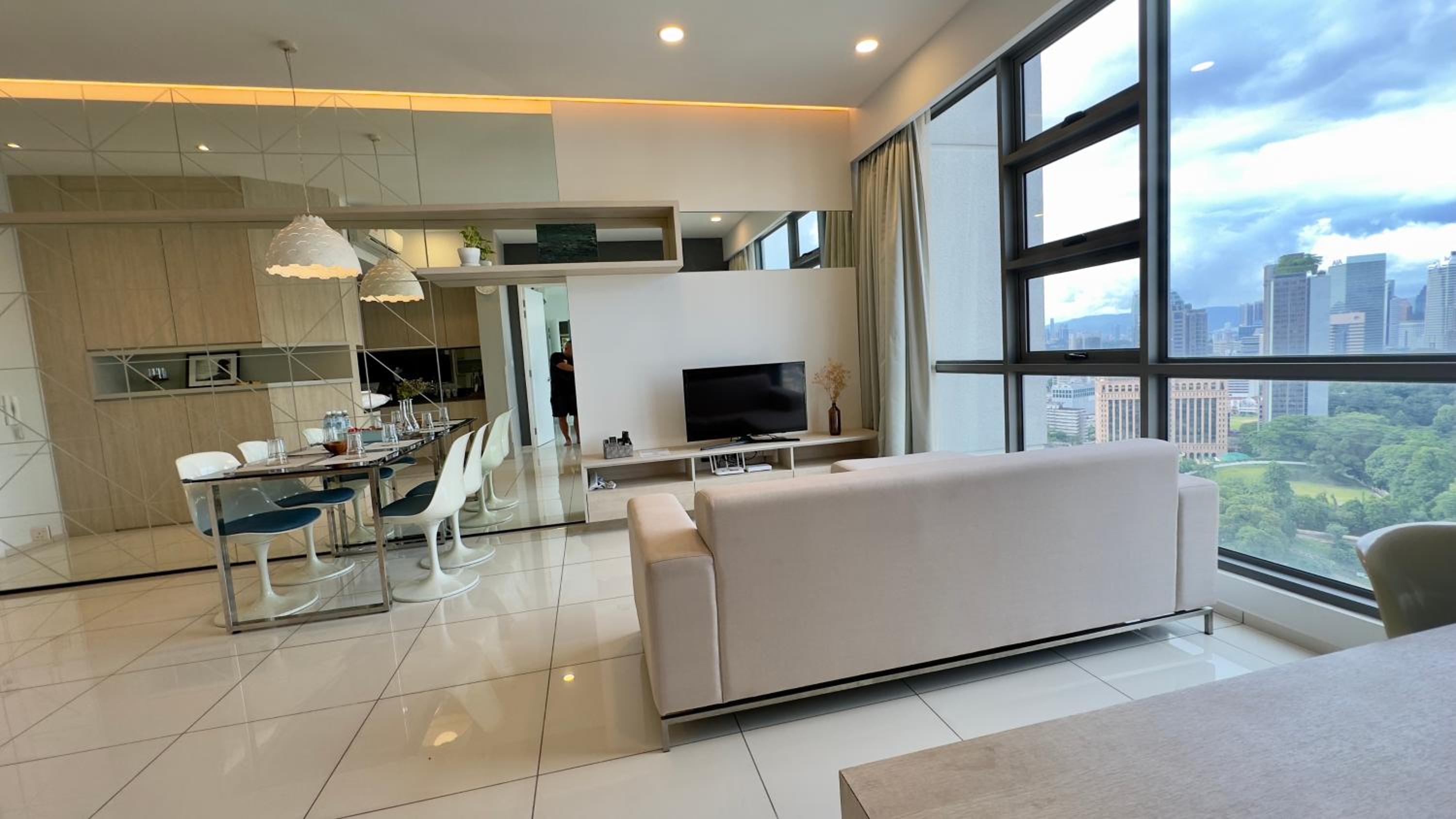 Extravagant Family-Biz Nest @ Robertson 30F