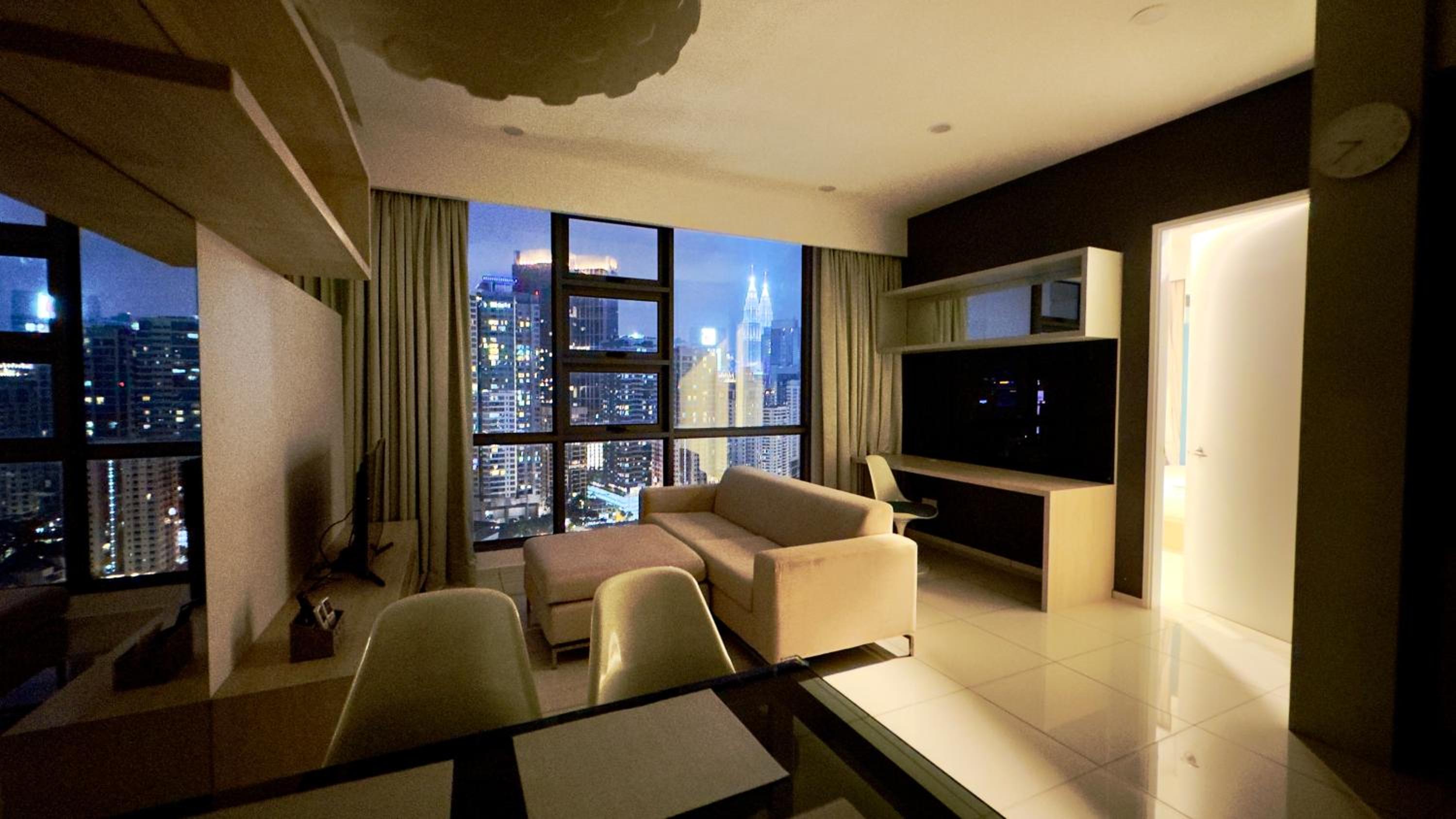 Extravagant Family-Biz Nest @ Robertson 30F