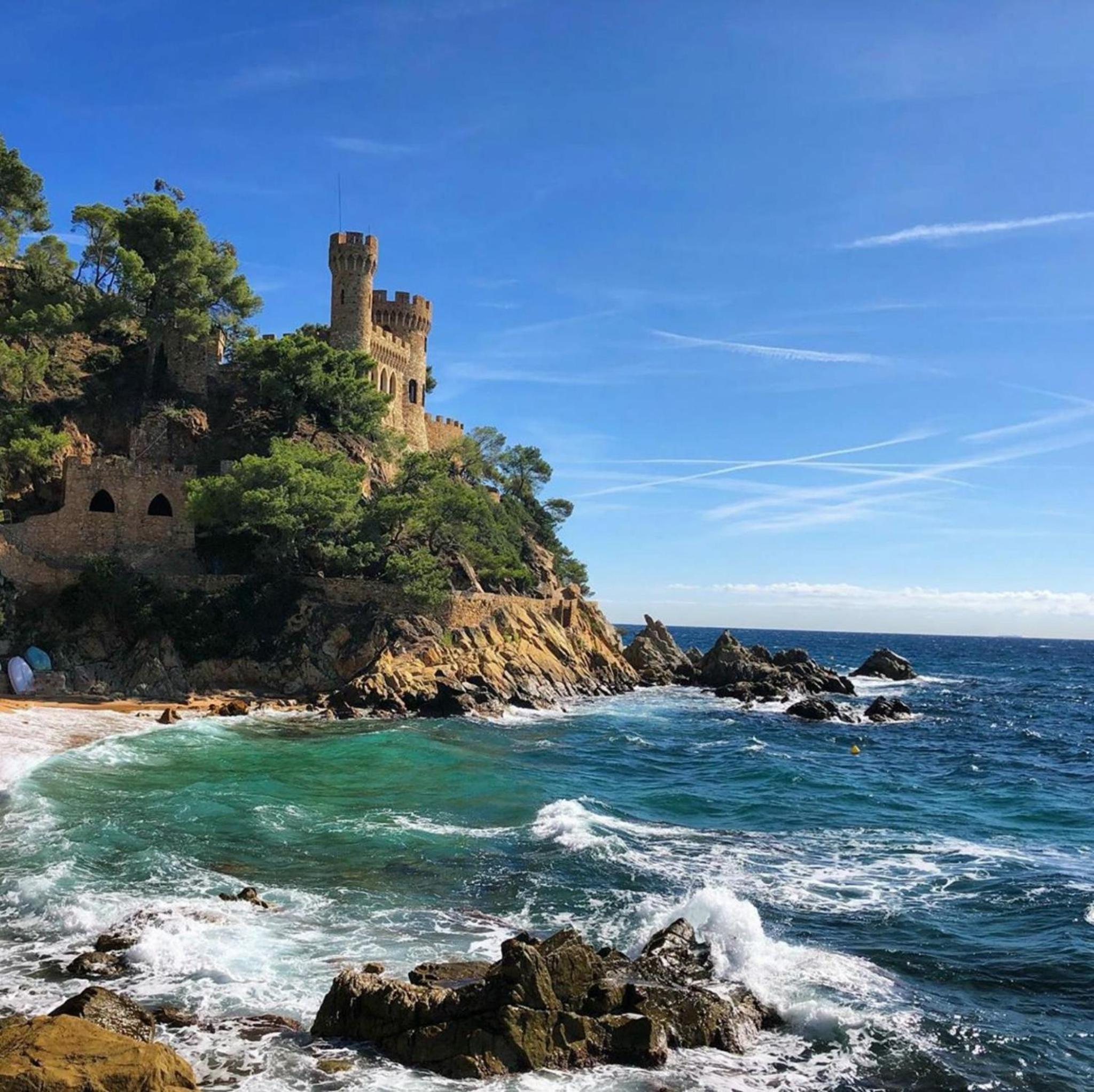 Modern Apartment Center of Lloret de Mar