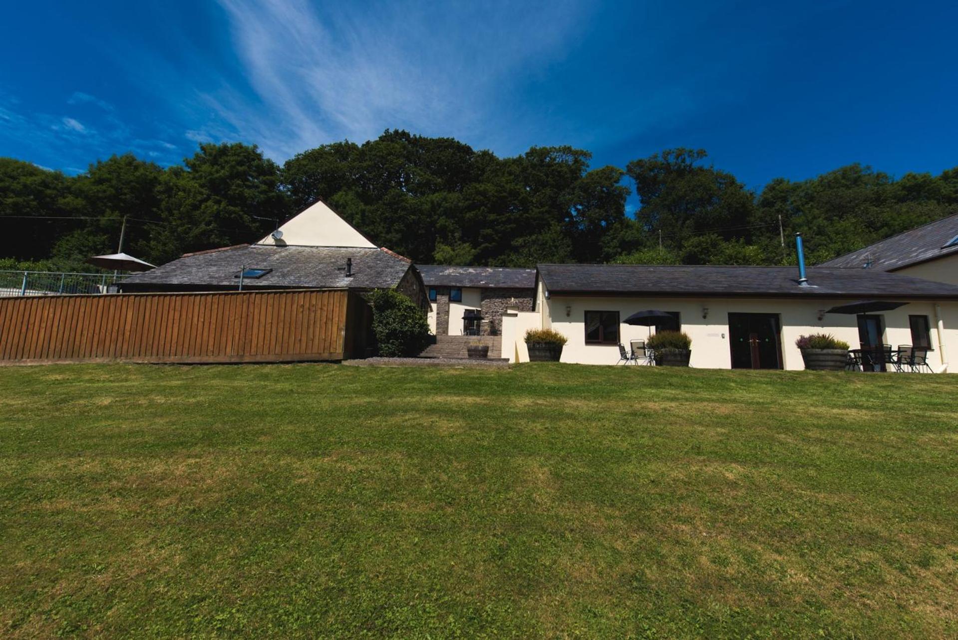 Royd Cottage at Lower Aylescott
