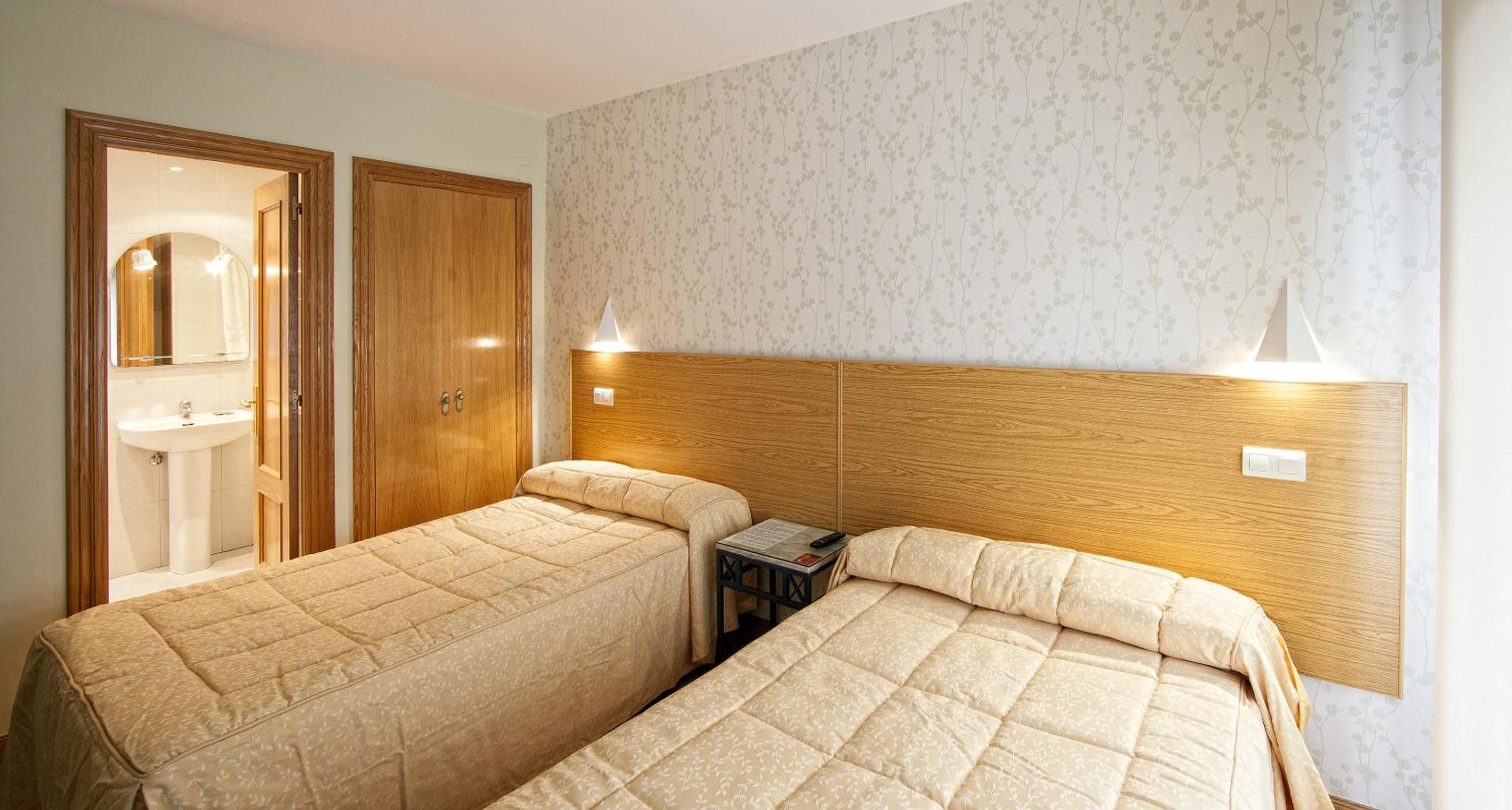 Hostal Bezana