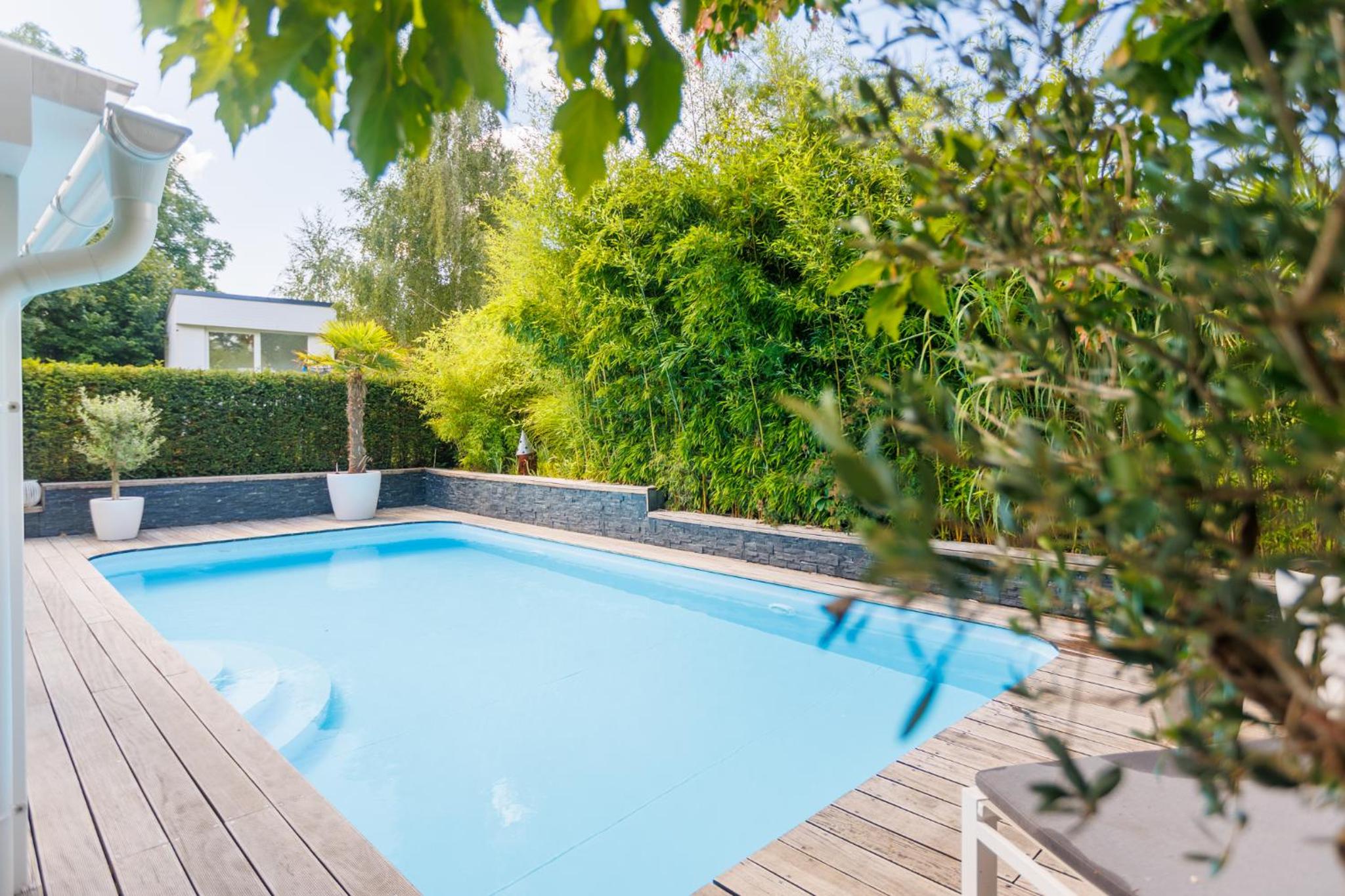 5 rooms villa with pool and fireplace
