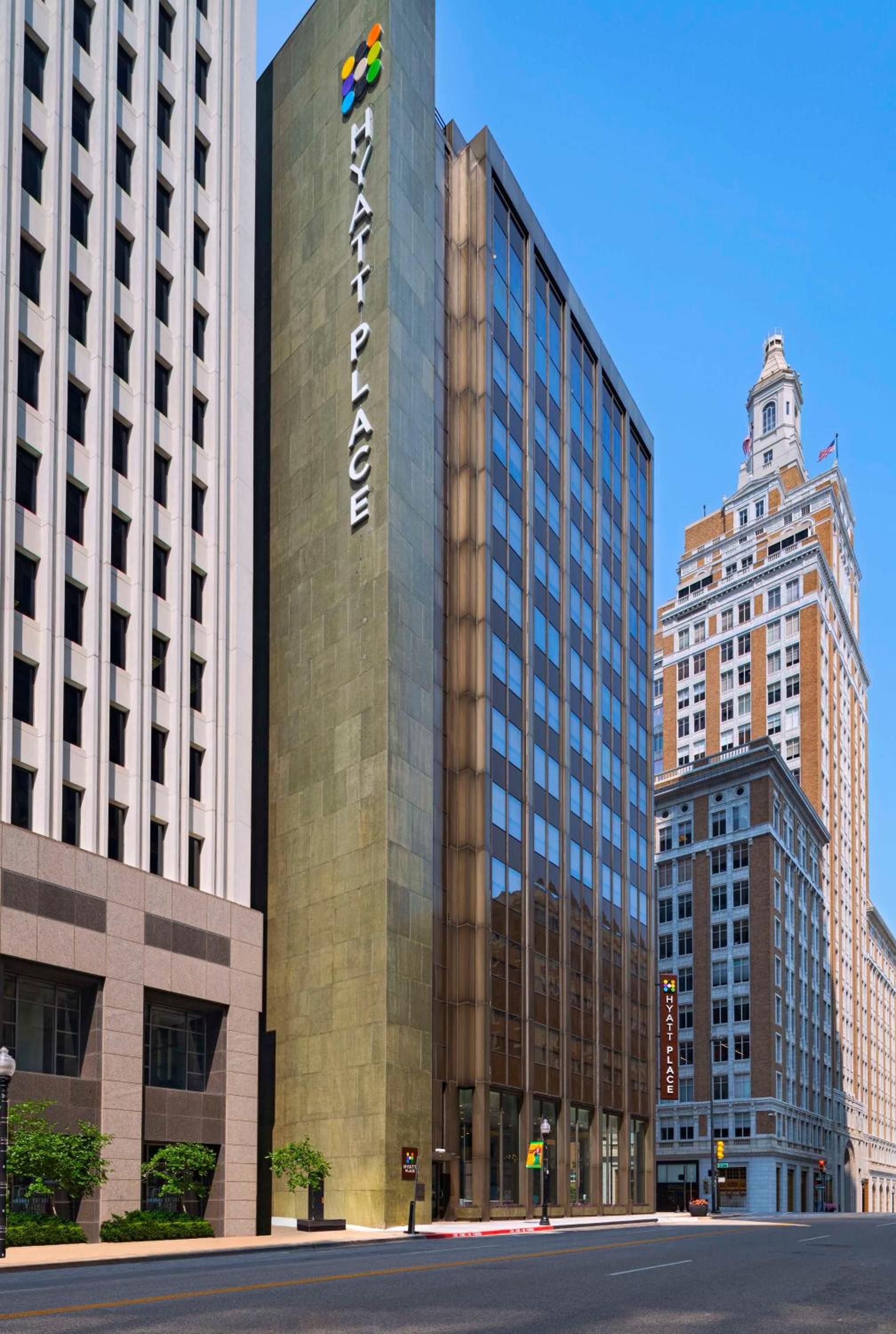 Hotel Hyatt Place Tulsa/Downtown - Image 1