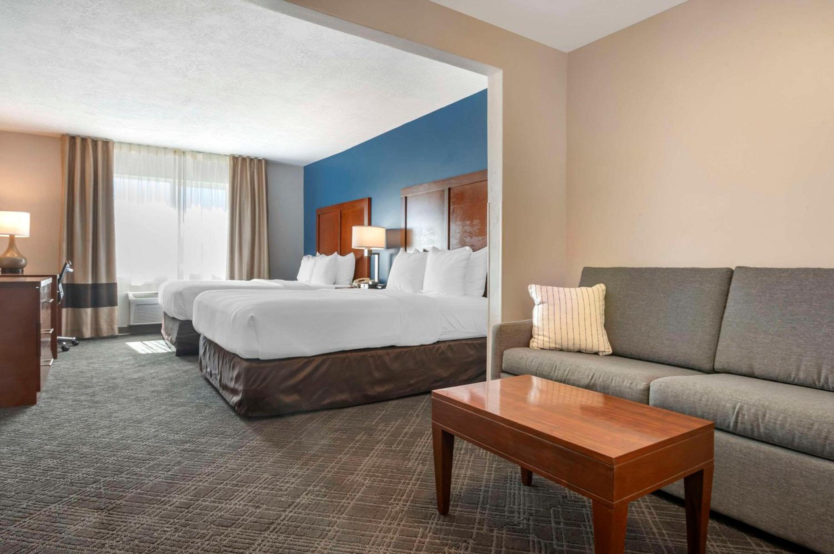 Beaver Vacations - Comfort Inn  Suites Beaver - Interstate 15 North - Property Image 2