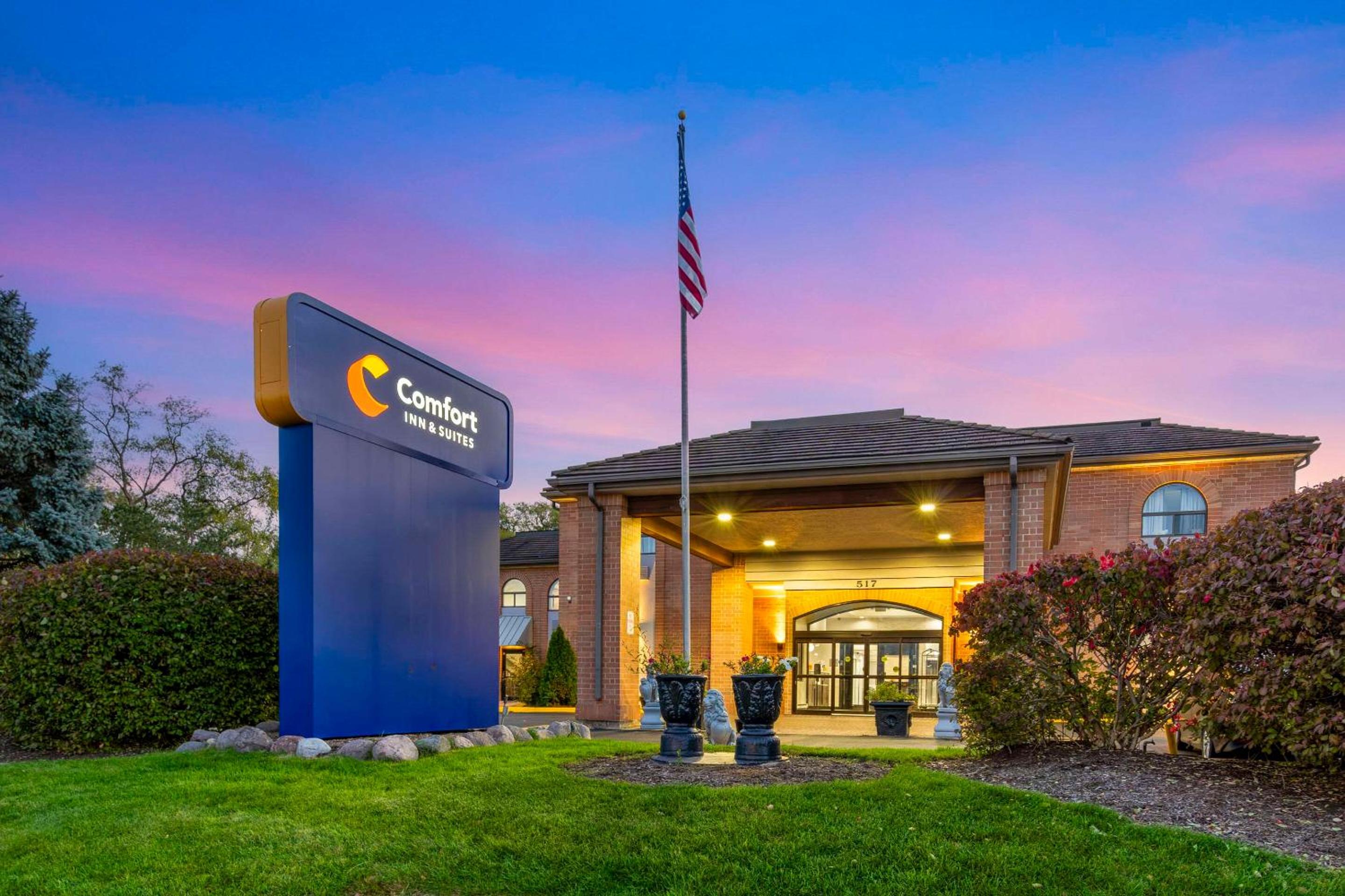 Comfort Inn Suites Mundelein-Vernon Hills - Property Image 18