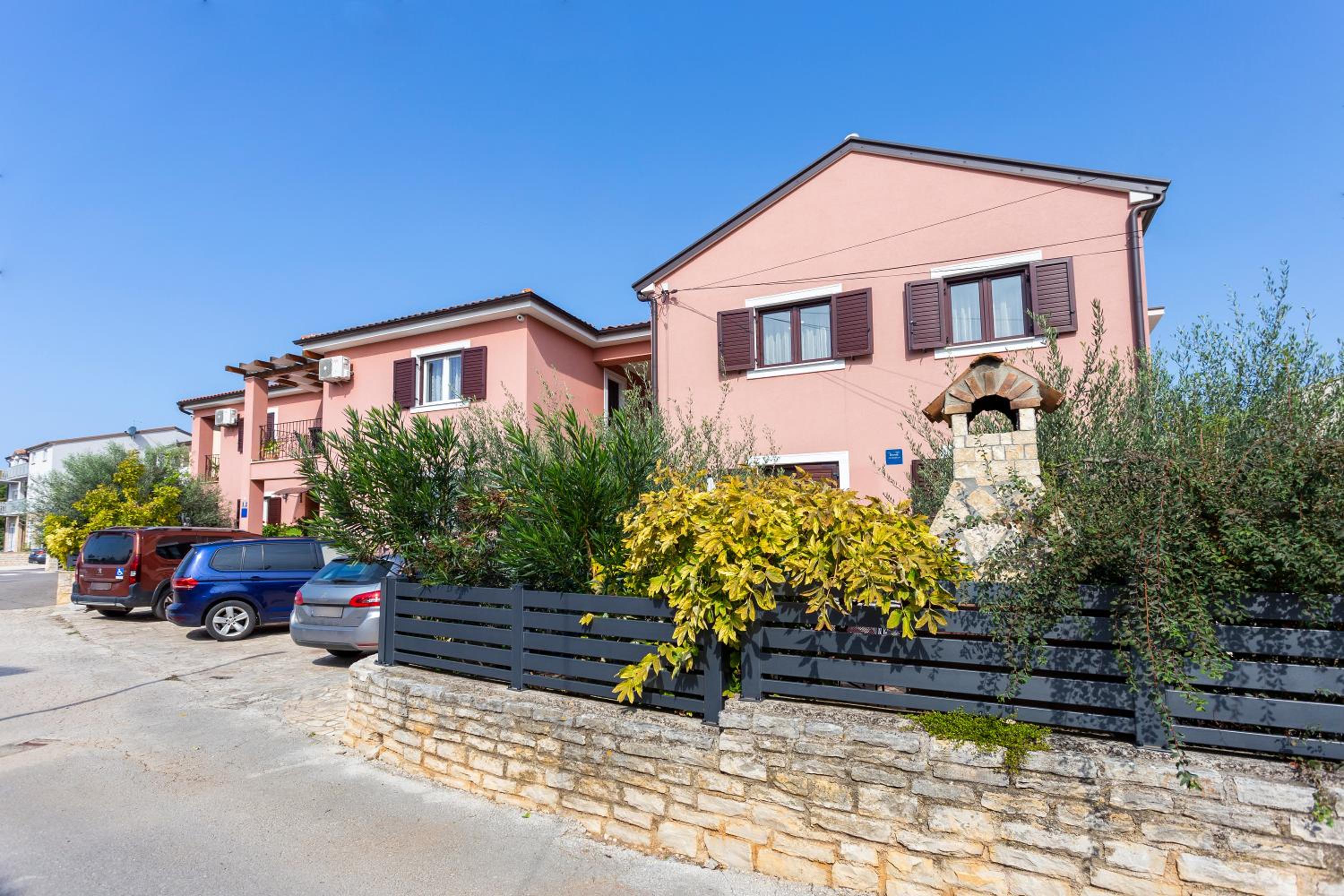 Newly renovated apartments in Funtana