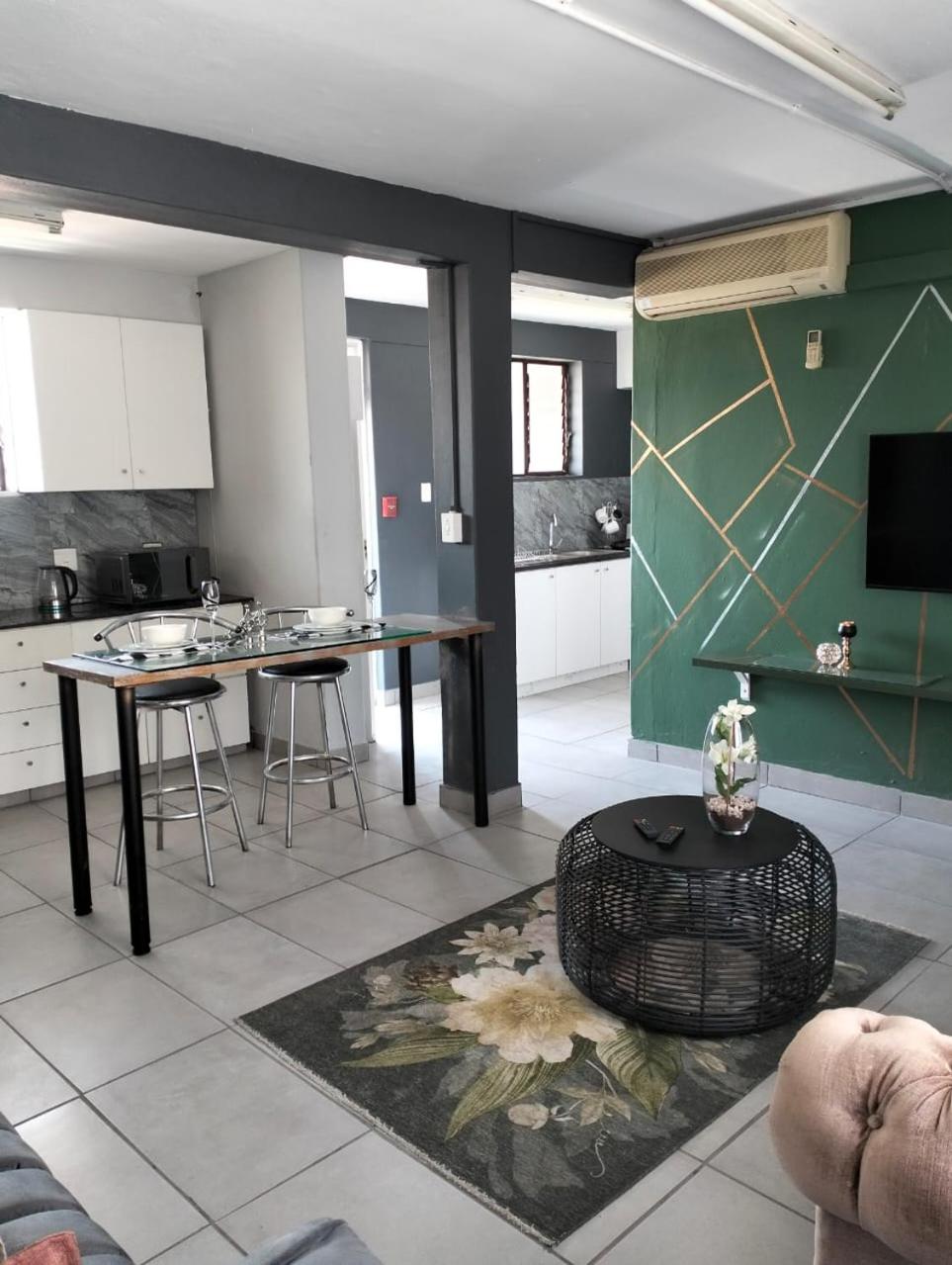 @Derricks Luxury Apartments 2
