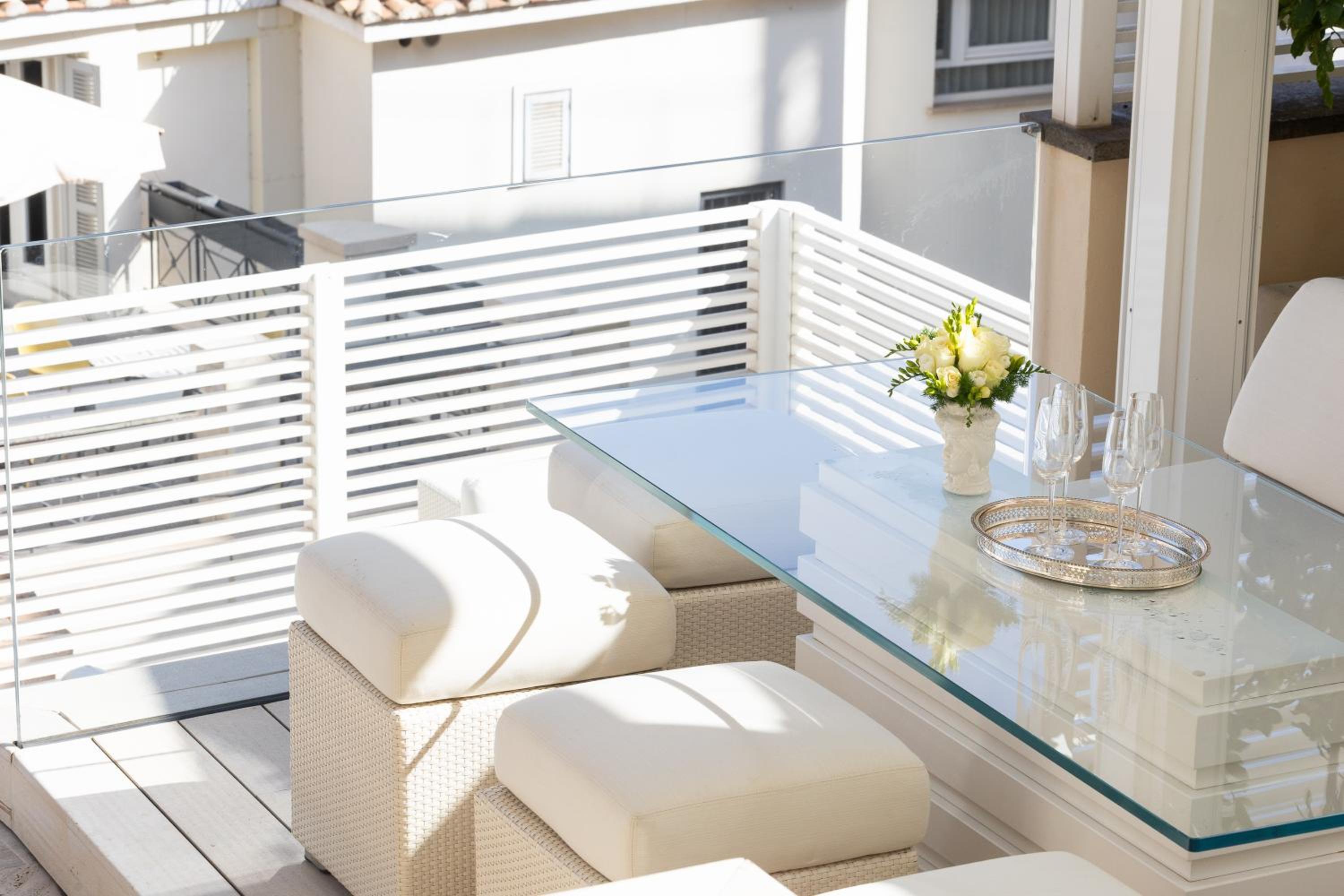 Amazing Piazza Venezia with Jacuzzi and terrace