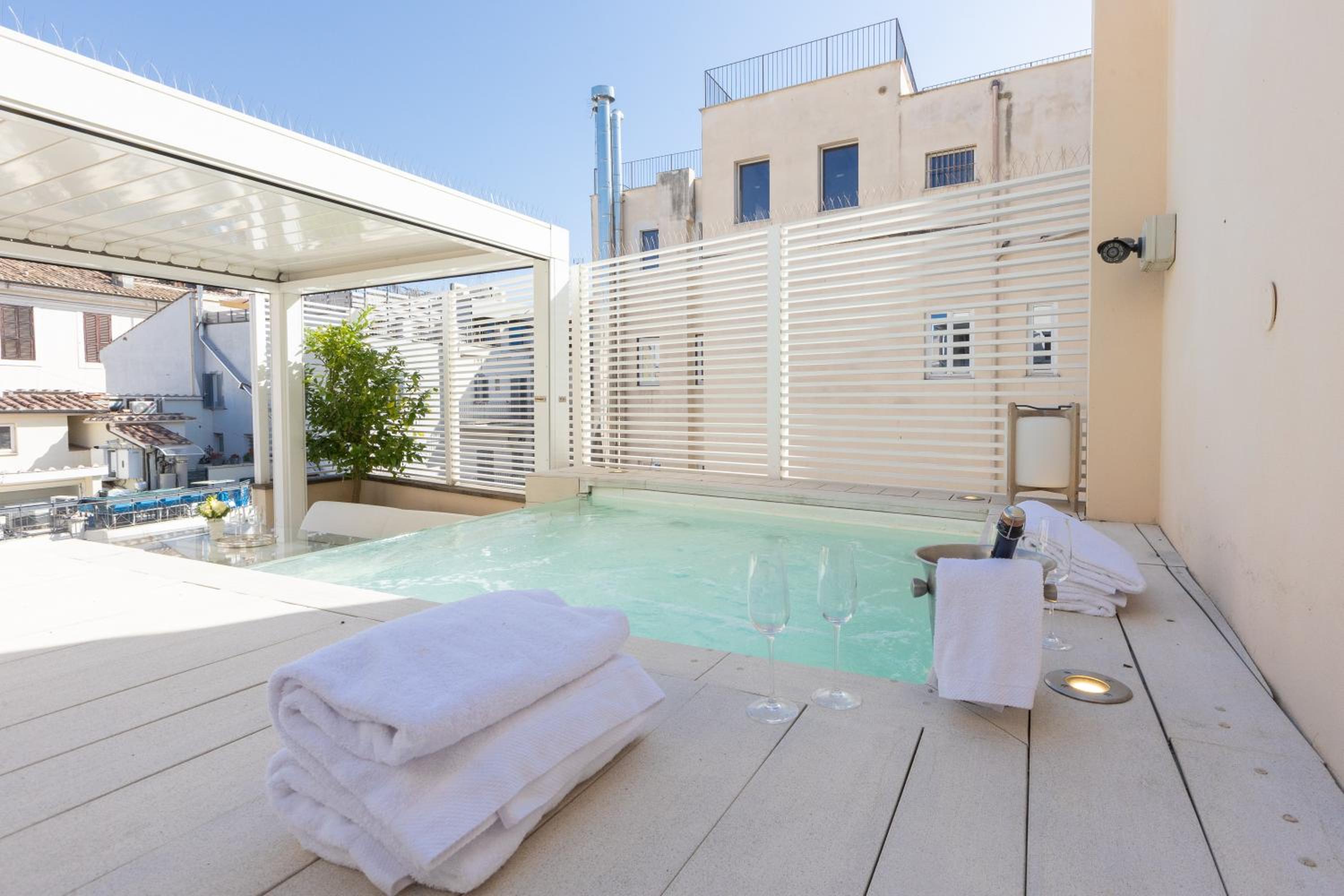 Amazing Piazza Venezia with Jacuzzi and terrace