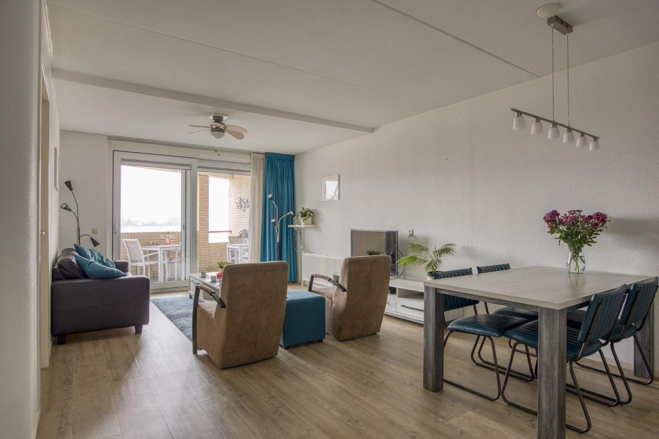 Appartement Strand Makkum view 4