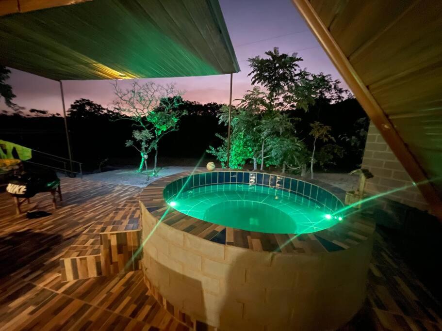 @chalesdoavohay lindo chalé com ofurô aquecido