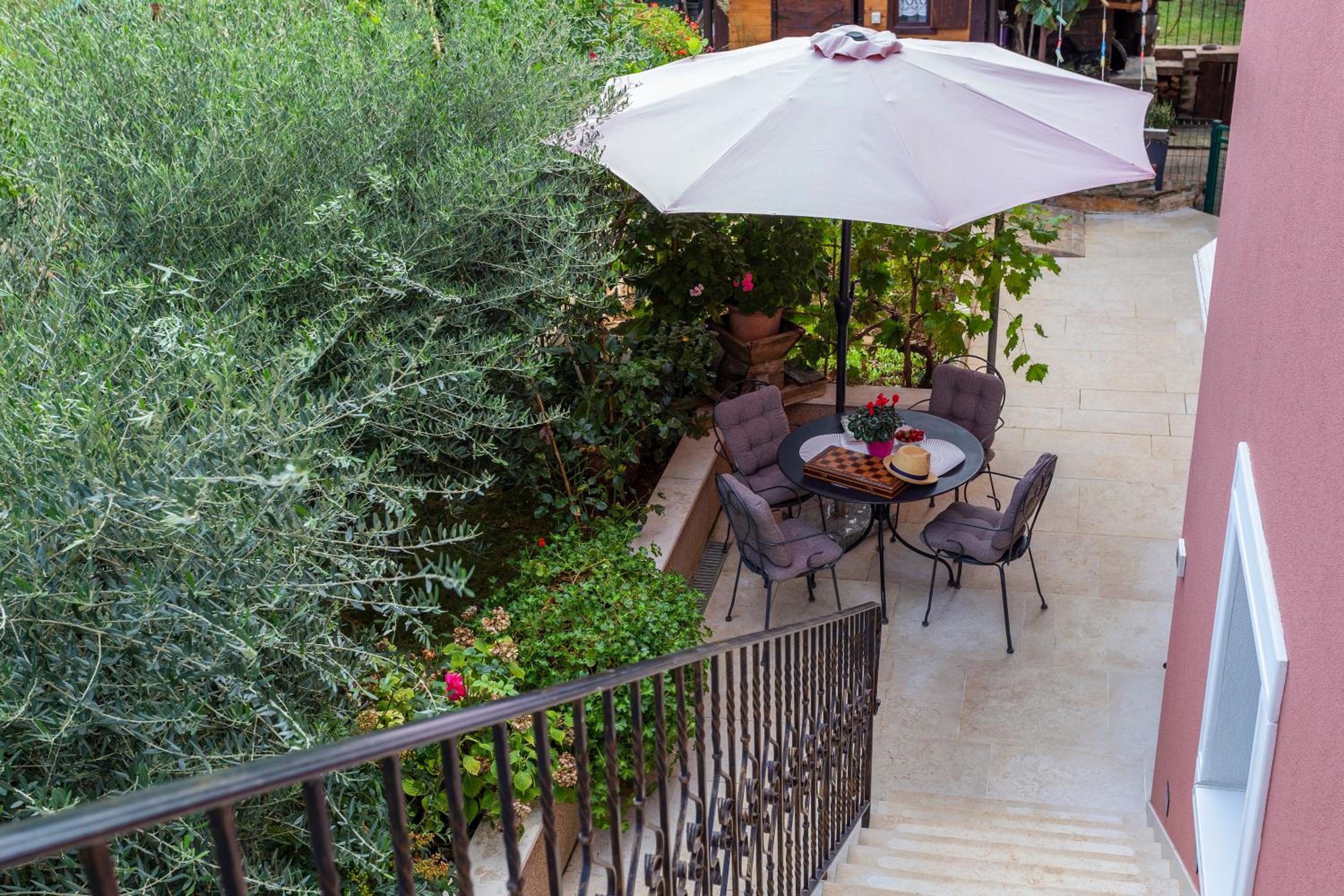 Newly renovated apartments in Funtana