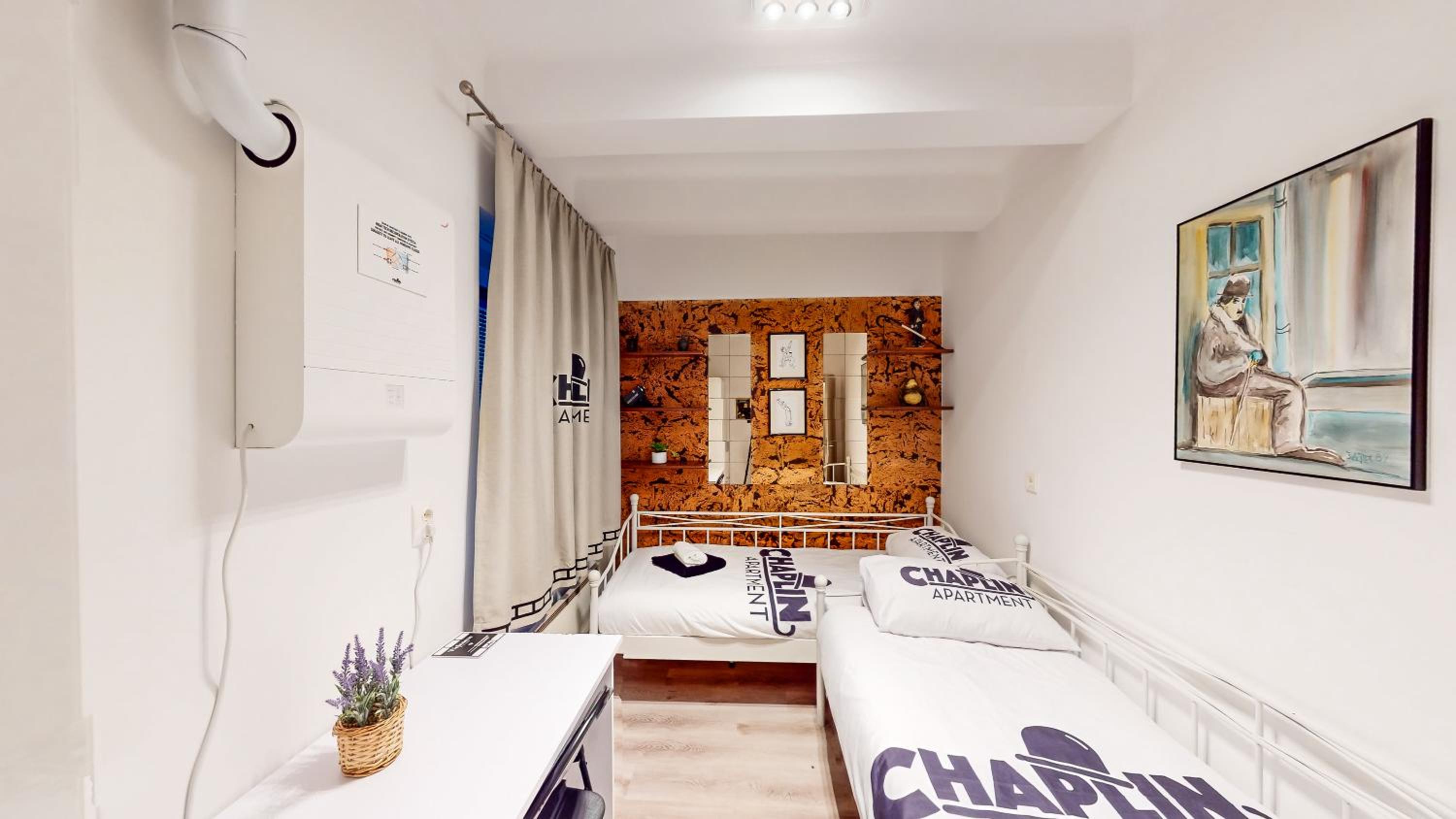 Chaplin Apartment - Free Garage Parking