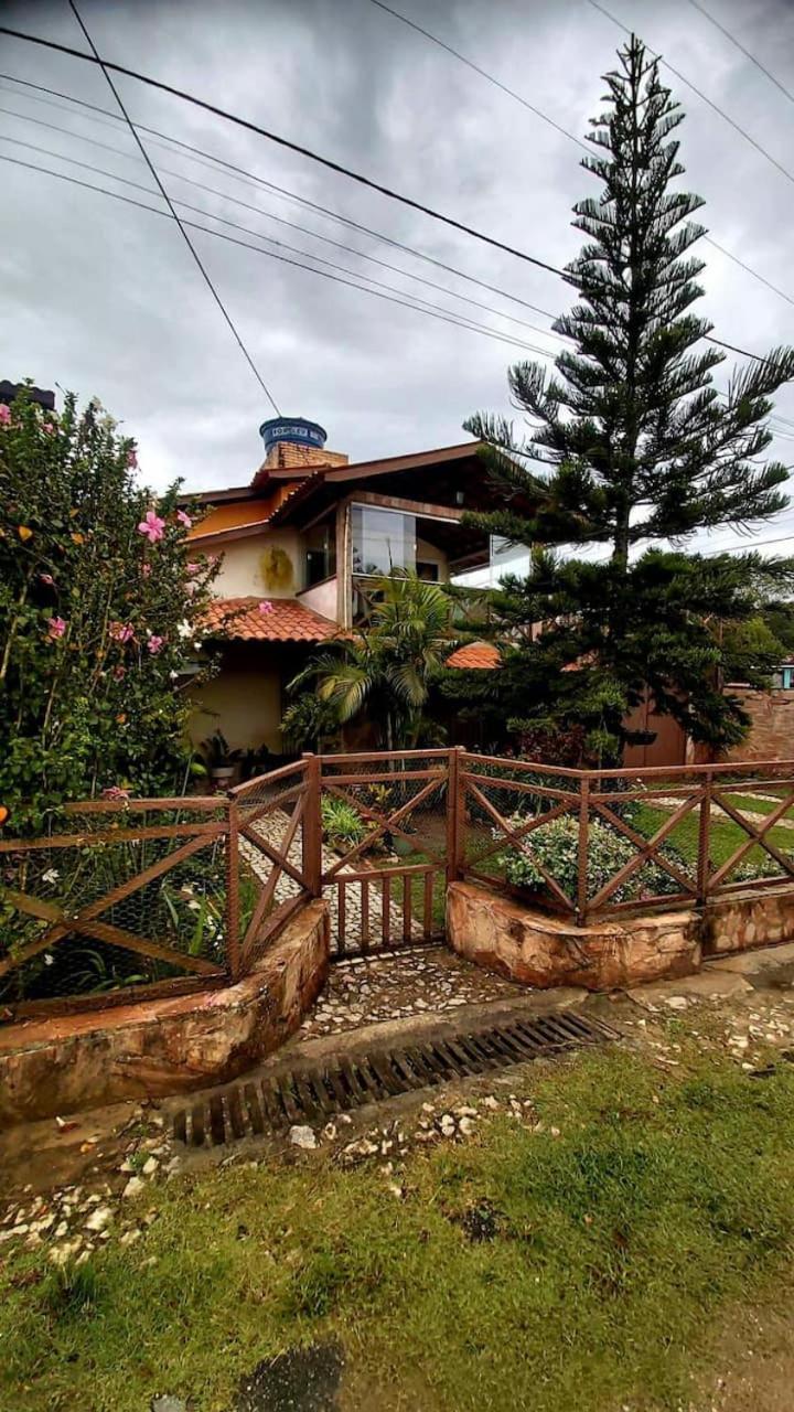 Sua casa em Guaramiranga.