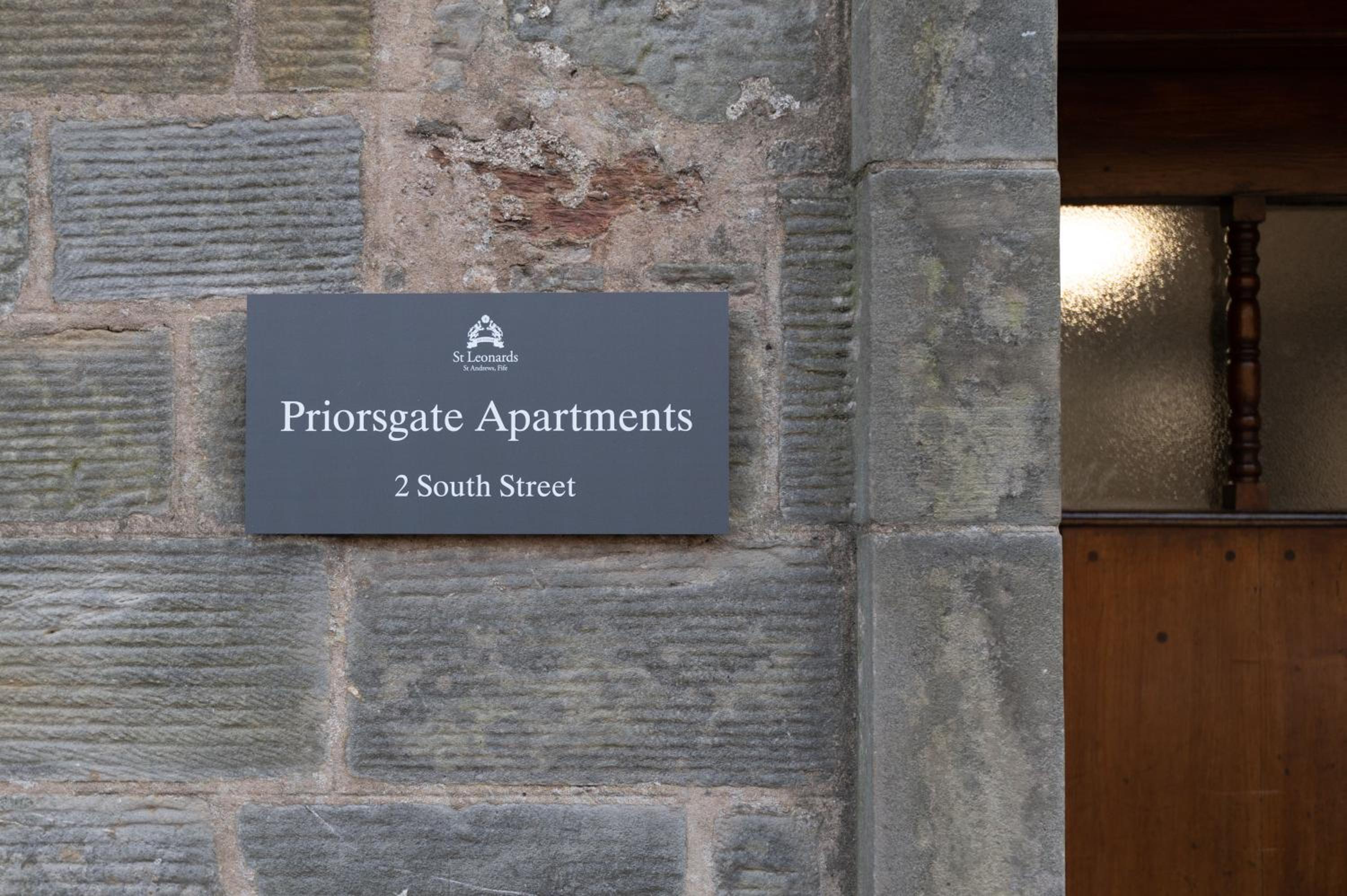 Priorsgate