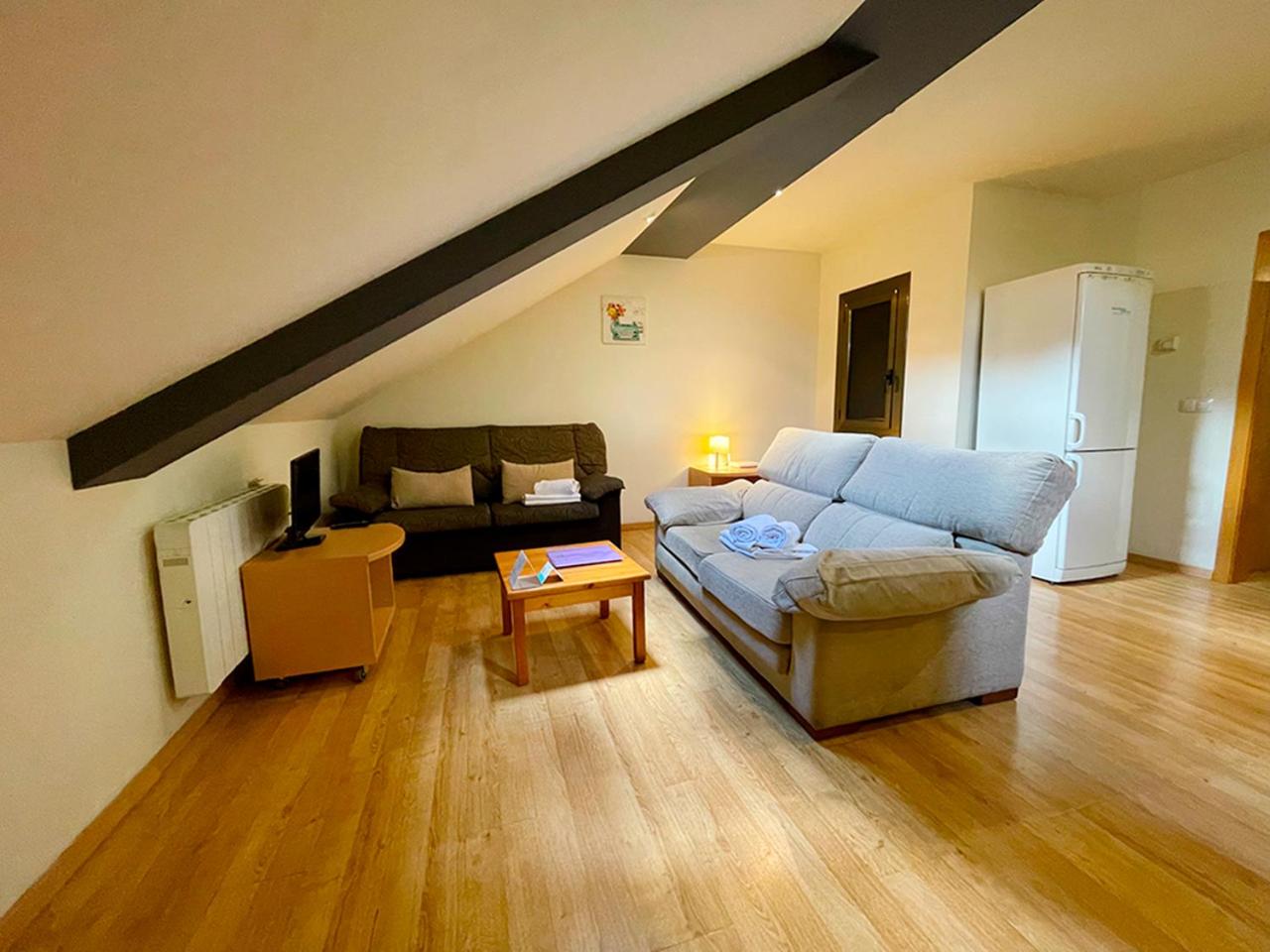 Apartamentos Pantebre 3000