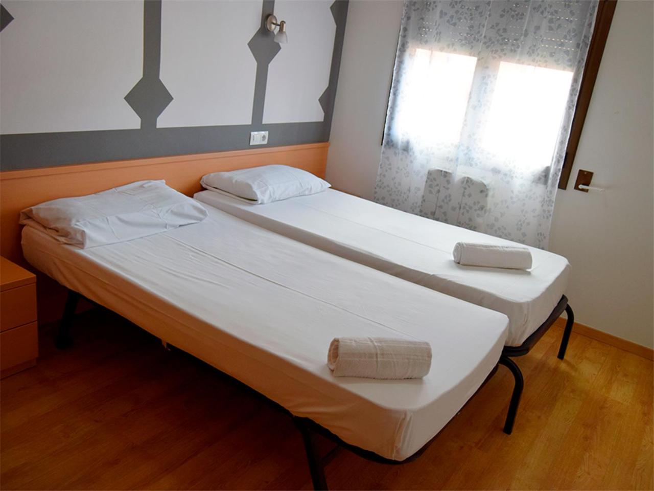 Apartamentos Pantebre 3000