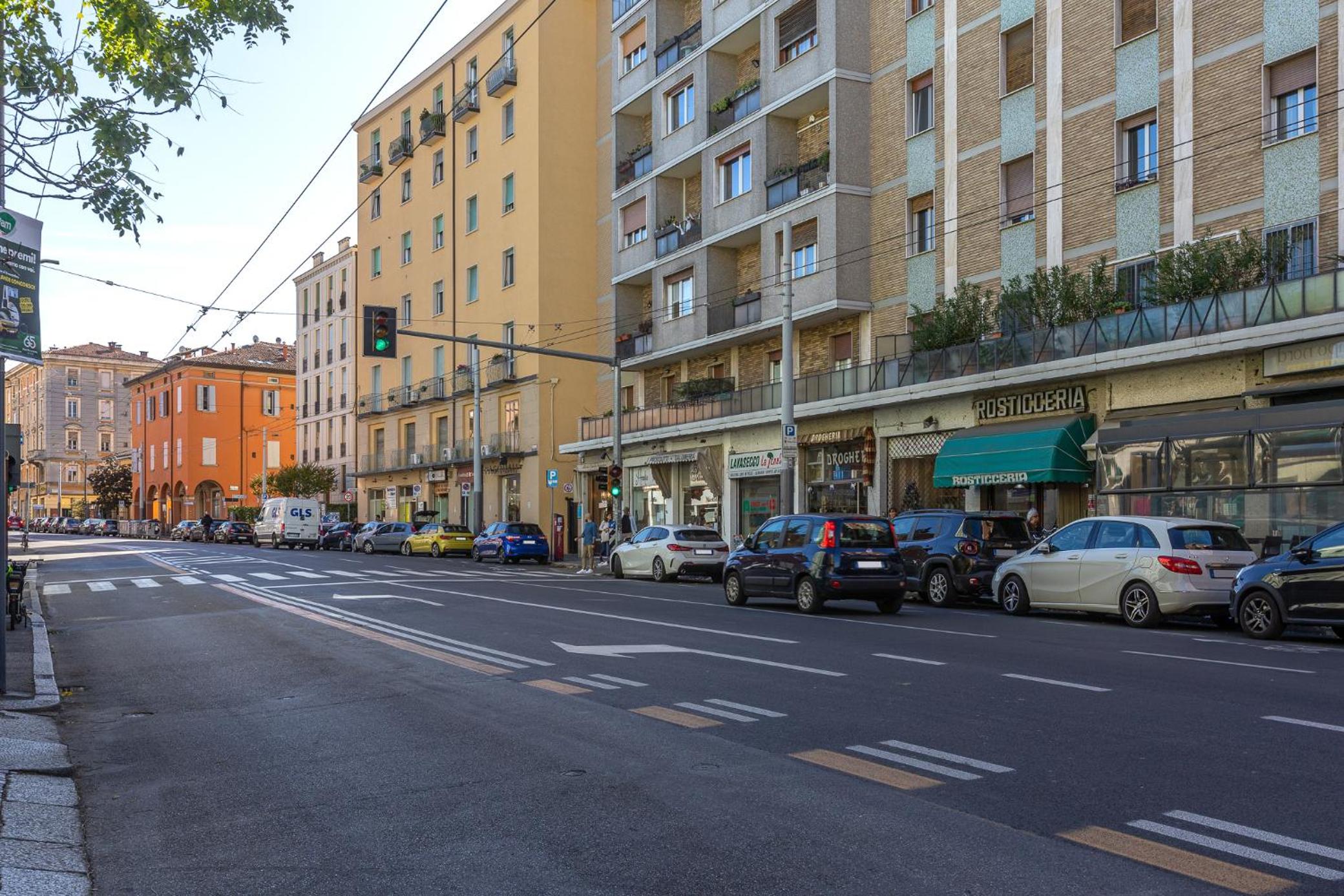 GuestHost - Giardini Margherita Pretty Studio Apartment view 3